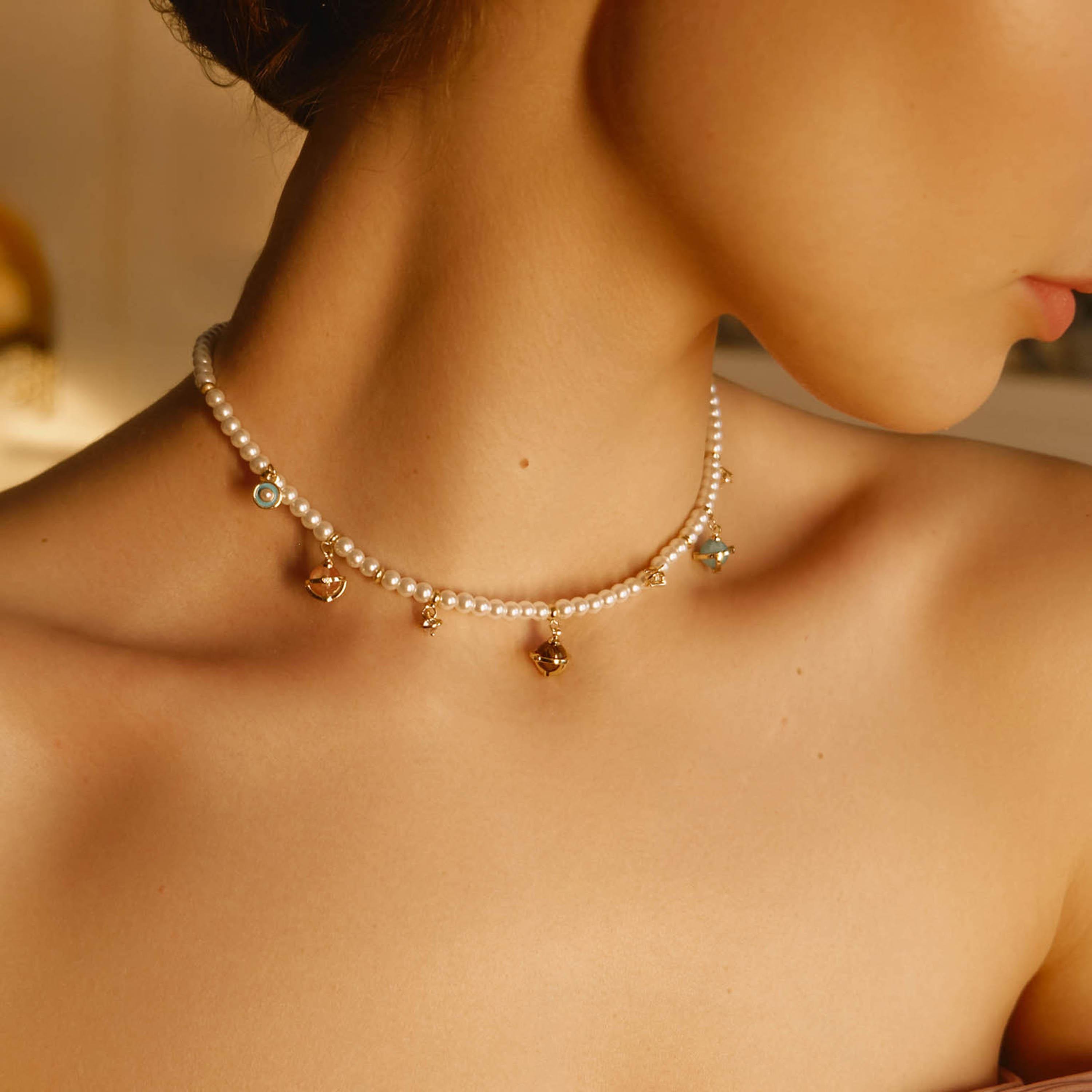 عقد تشوكر ليتشي أبيض بمرصع باللؤلؤ من النحاس | مقاس موحد | ncl0280-women-watchesandjewellery-jewellery-necklacesandpendants-image-4