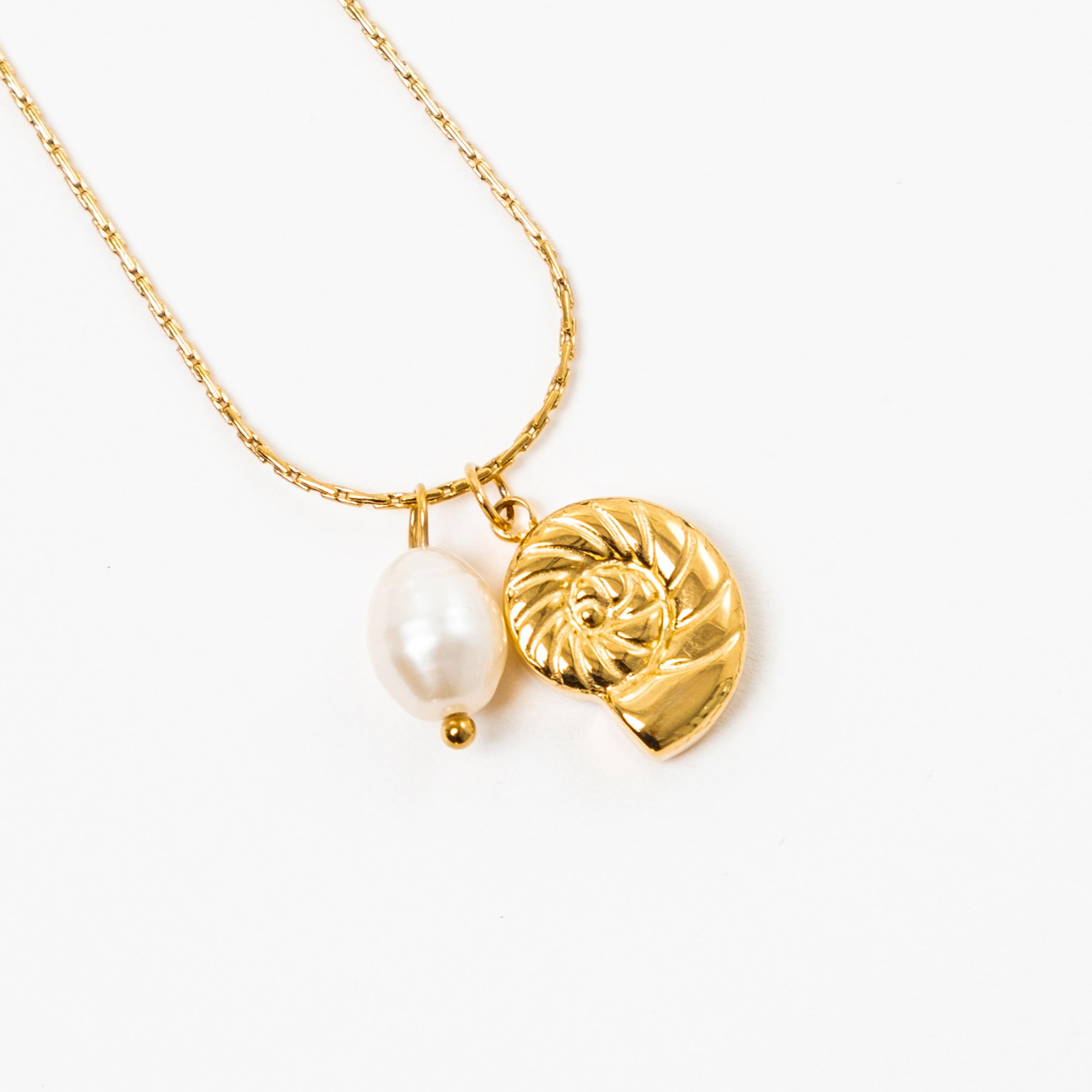 عقد بقلادة لؤلؤ ليتشي ذهبي من الستانلس ستيل | مقاس موحد | ncl0301-women-watchesandjewellery-jewellery-necklacesandpendants-image-4