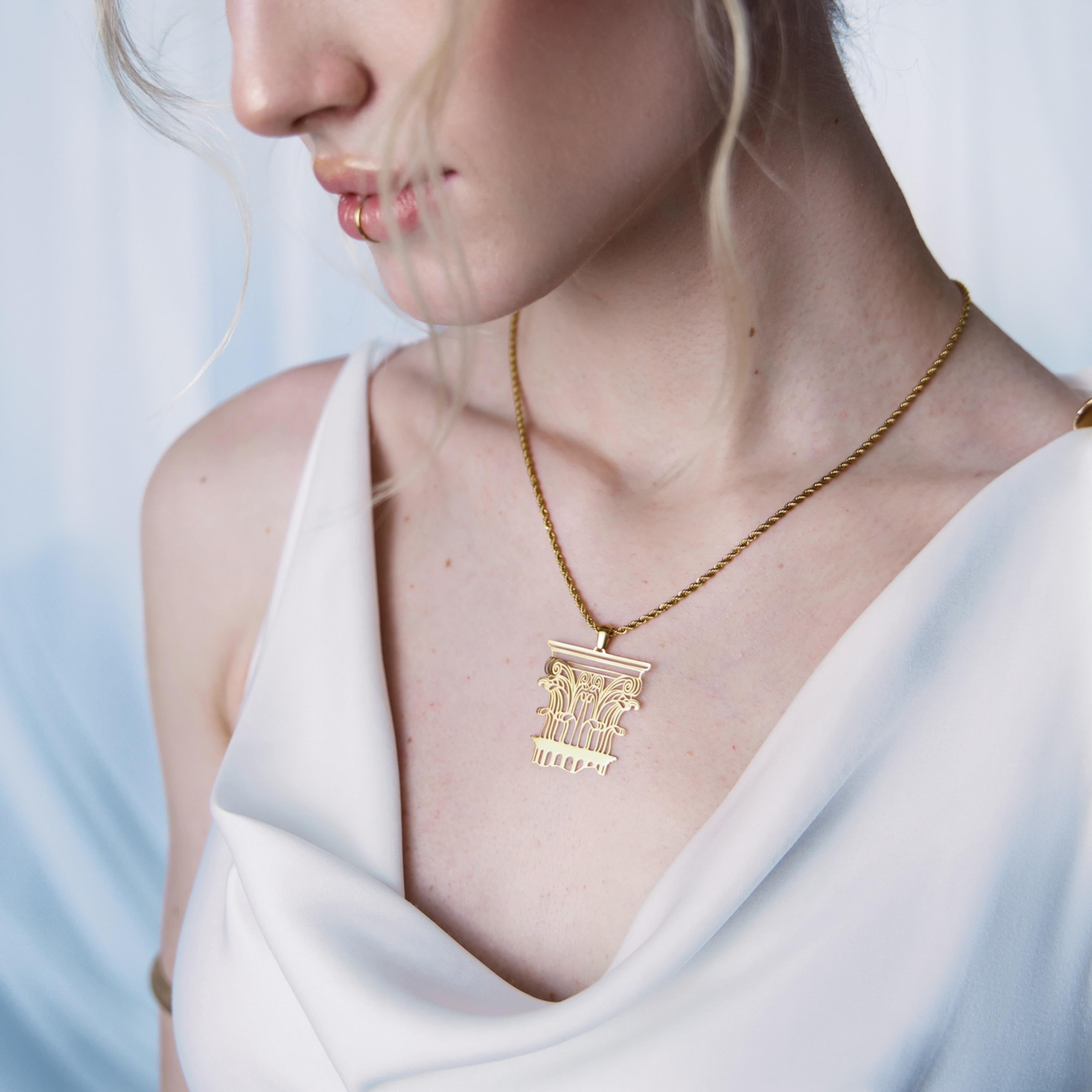 عقد بقلادة ليتشي ذهبي بنقوش محفورة من الستانلس ستيل | مقاس موحد | ncl0310-women-watchesandjewellery-jewellery-necklacesandpendants-image-5
