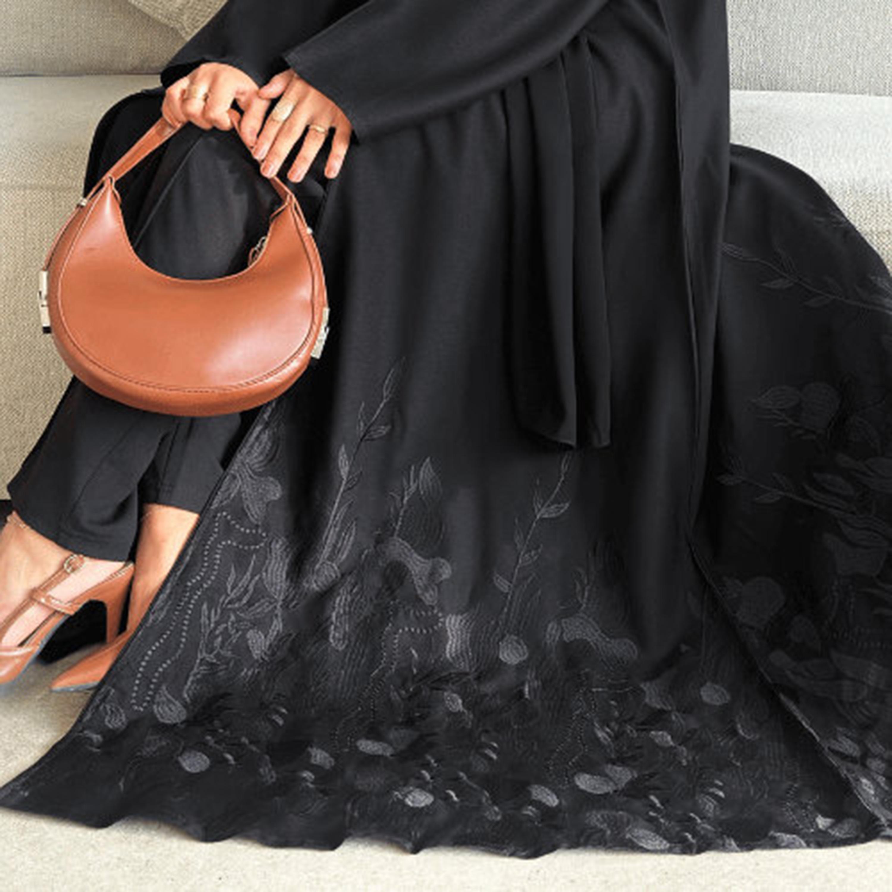 Lusin abaya Black Floral Embroidered Crepe Mini Matte Women's Flared Styles Abaya with Hijab-women-arabicclothing-abayas-image-3