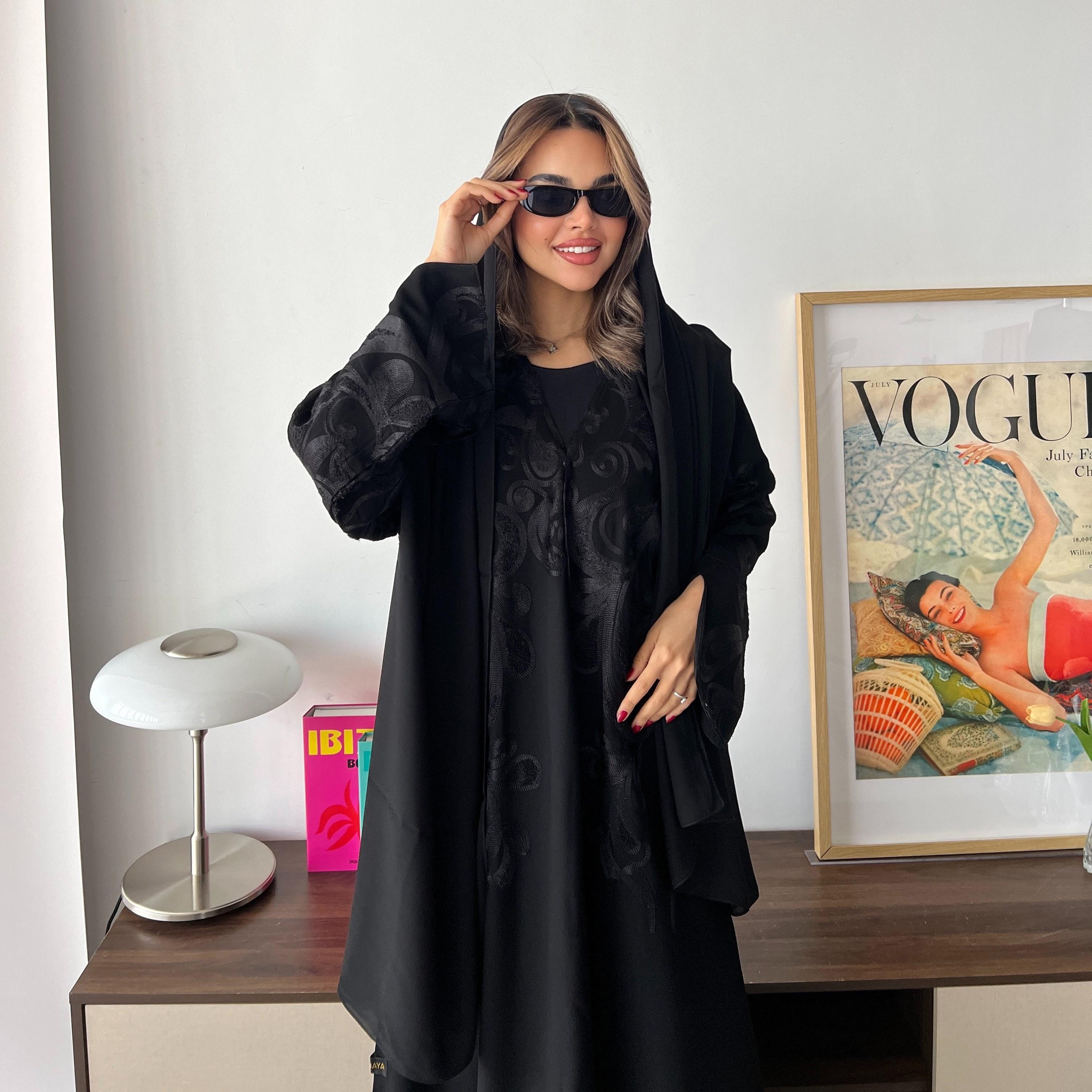 Lusin abaya Black Chanel Embroidered Slit Cuffed Royal Crepe Women's Abaya with Hijab-women-arabicclothing-abayas-image-4