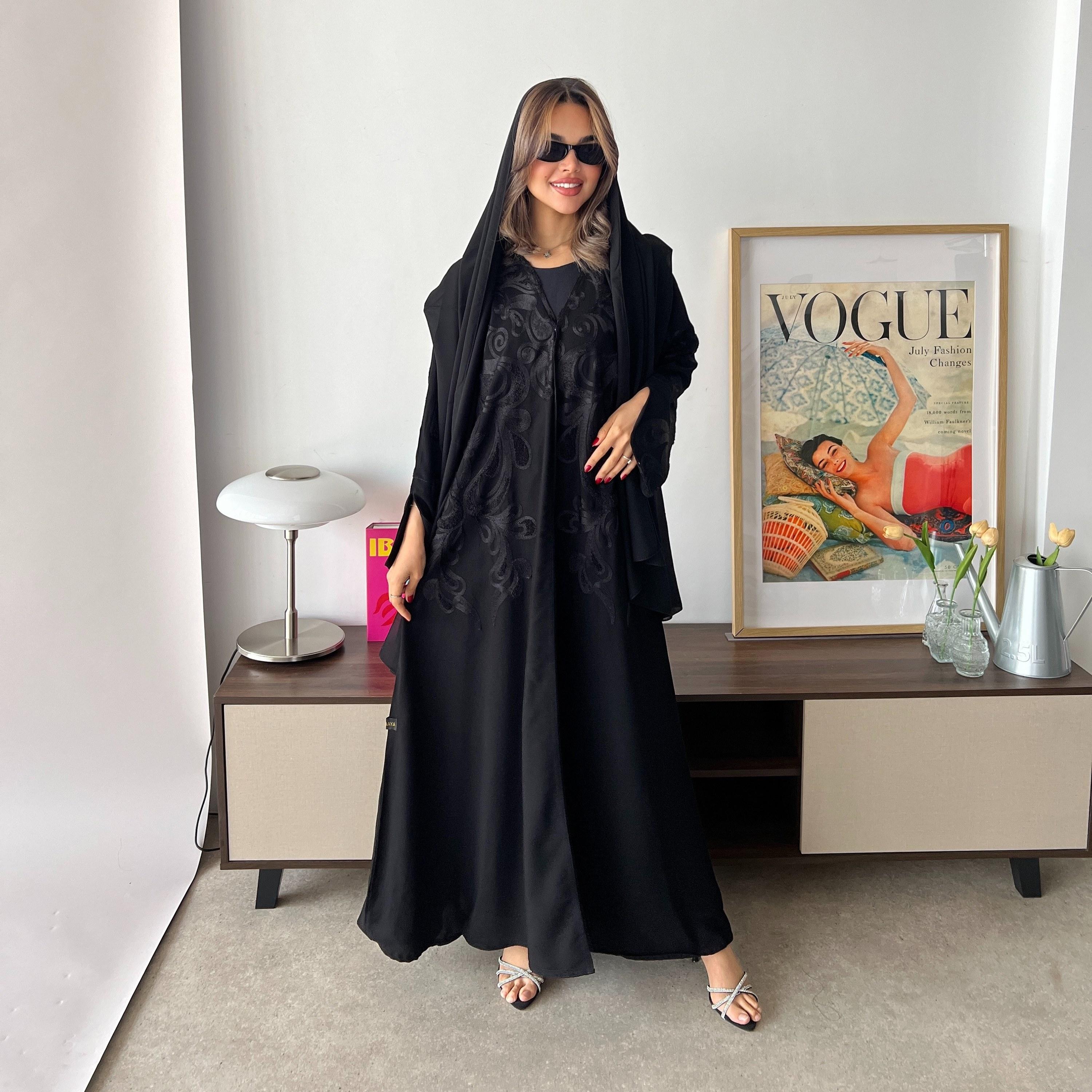 Lusin abaya Black Chanel Embroidered Slit Cuffed Royal Crepe Women's Abaya with Hijab-women-arabicclothing-abayas-image-5