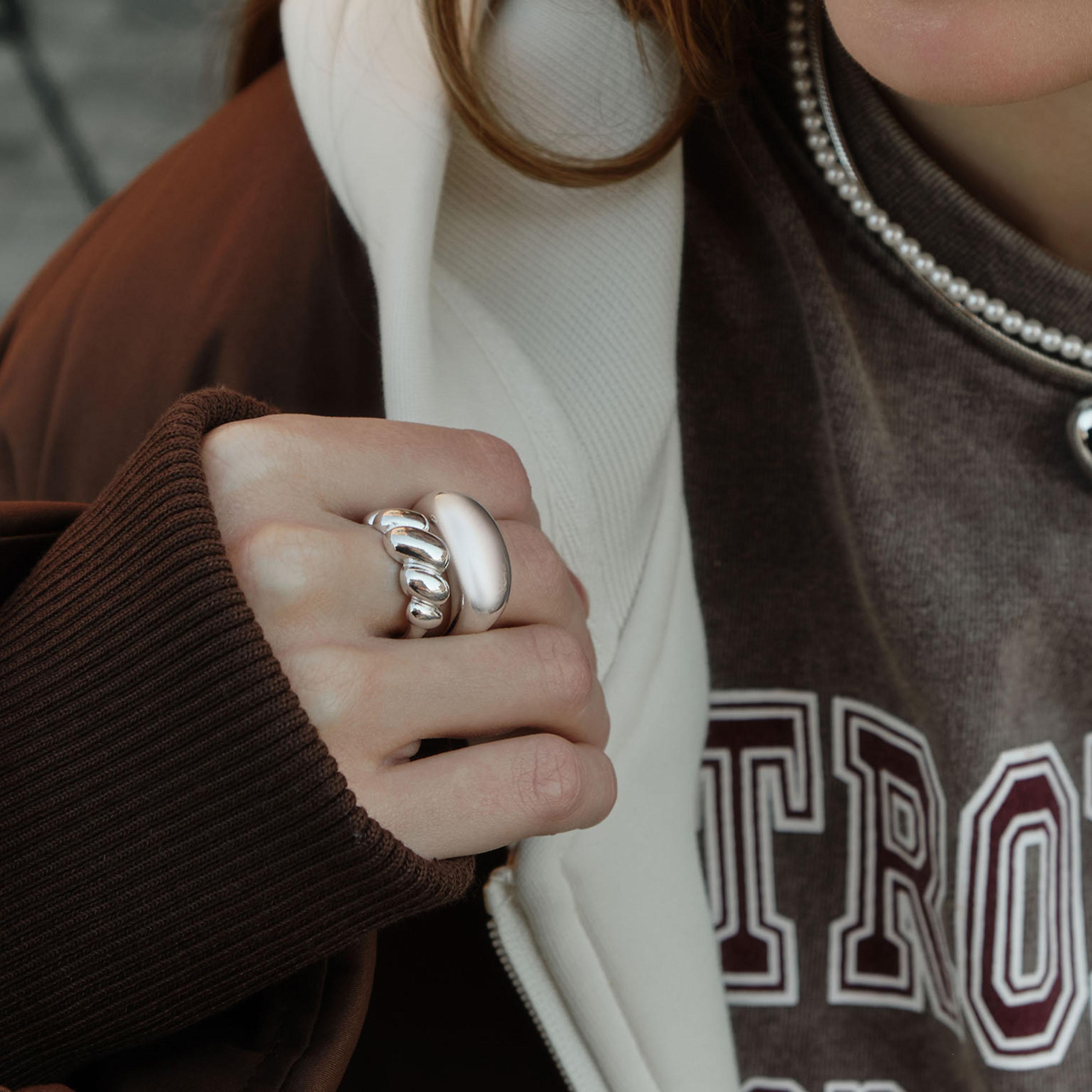 طقم خاتمين ليتشي فضي بتصميم مستوحى من الحصى من سبيكة النحاس | ring168-women-watchesandjewellery-jewellery-rings-image-1