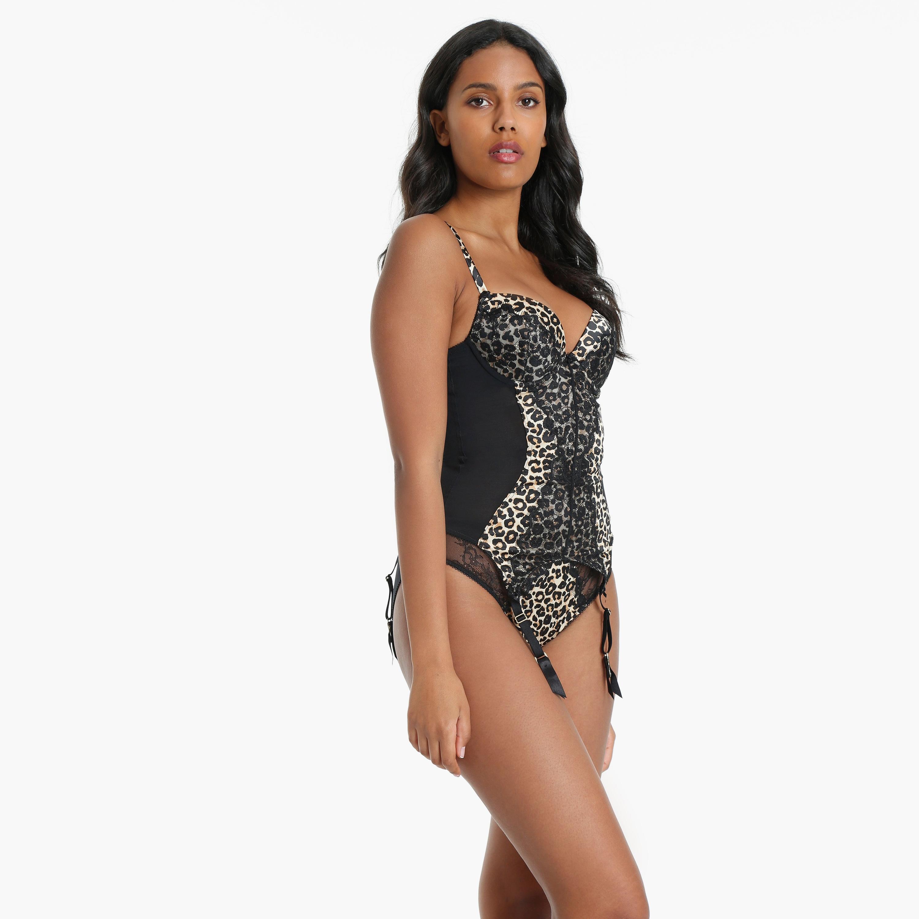 حمالة صدر نسائية من Isla & Evie مبطنة سلكية متوسطة الدعم باللون الوردي-women-clothing-lingerie-corsets-image-2