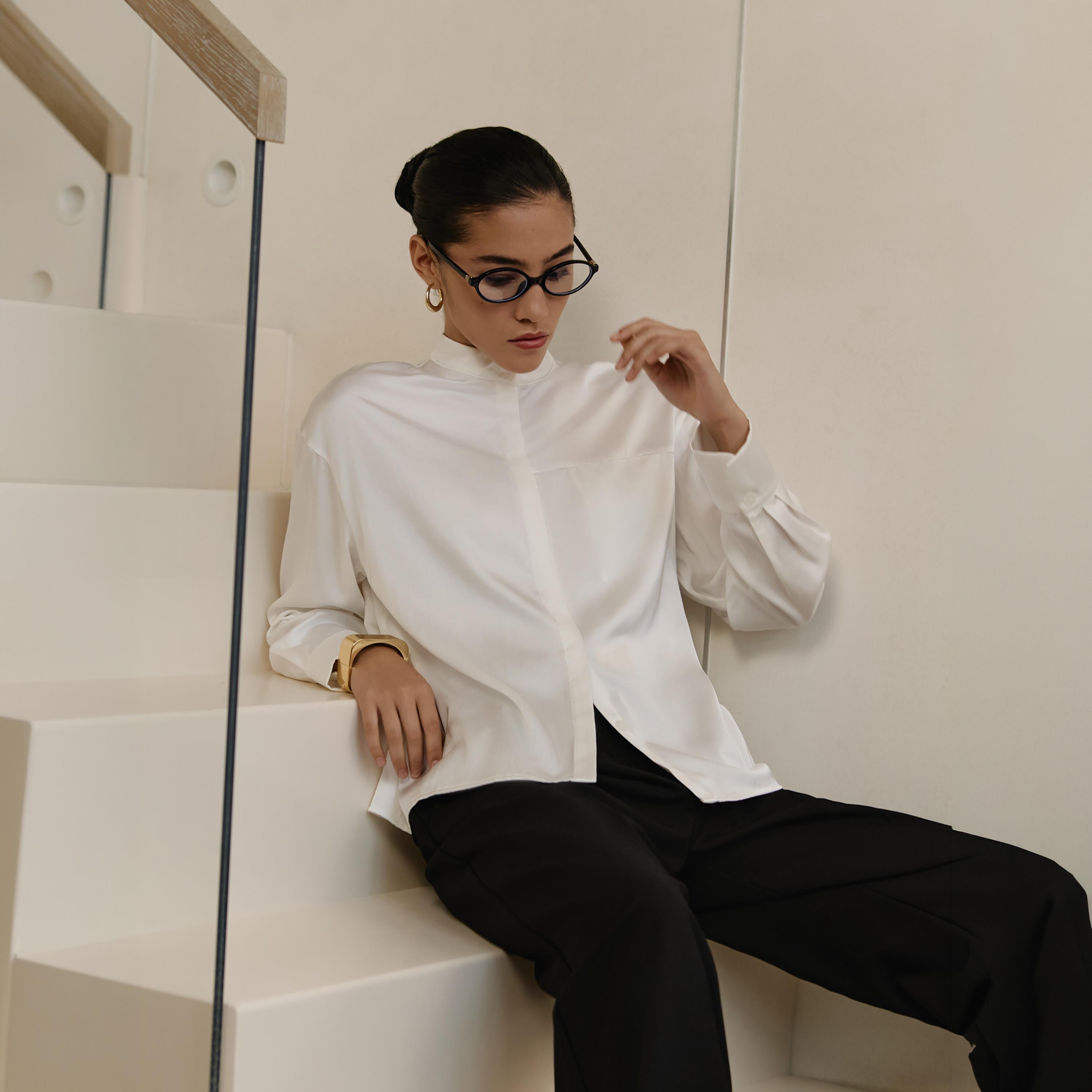 قميص أبيض بياقة ماندارين وأكتاف منسدلة للنساء من ليتشي-women-clothing-shirtsandblouses-shirts-image-4