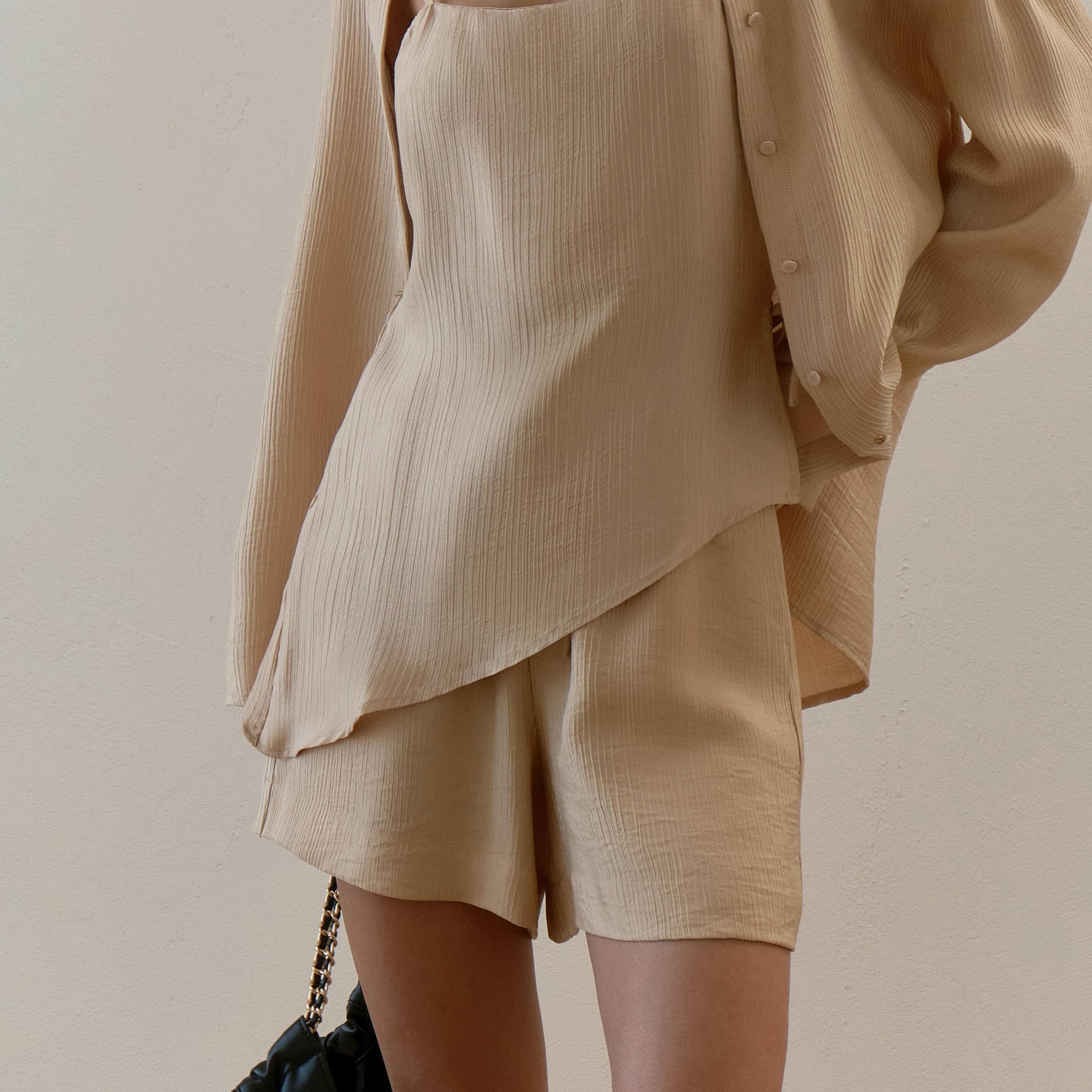 شورت للنساء من ليتشي-women-clothing-bottoms-shorts-image-4