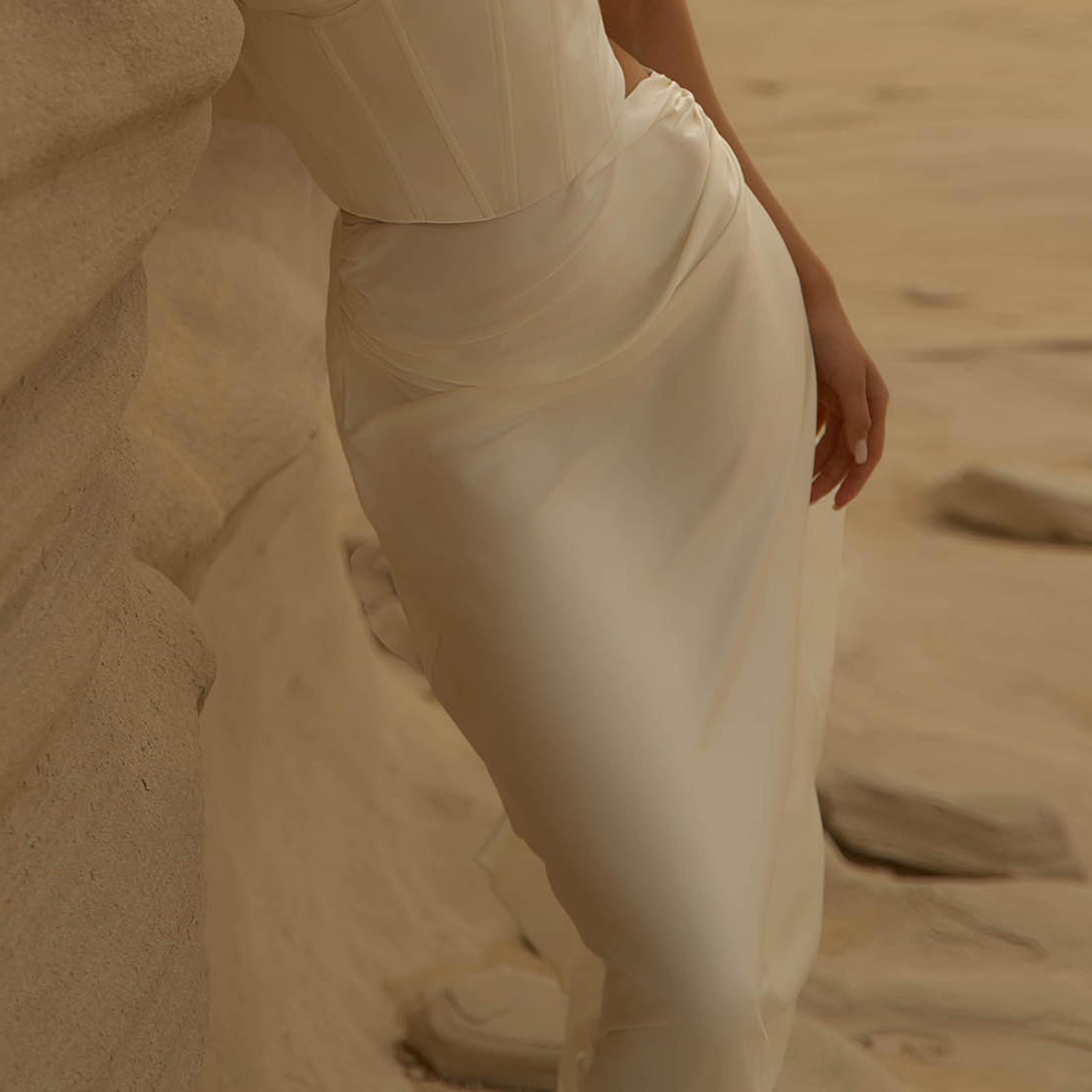 تنورة سهرة ماكسي ستان بقصة ايه لاين كريمي للنساء من ليتشي-women-clothing-bottoms-skirts-image-5