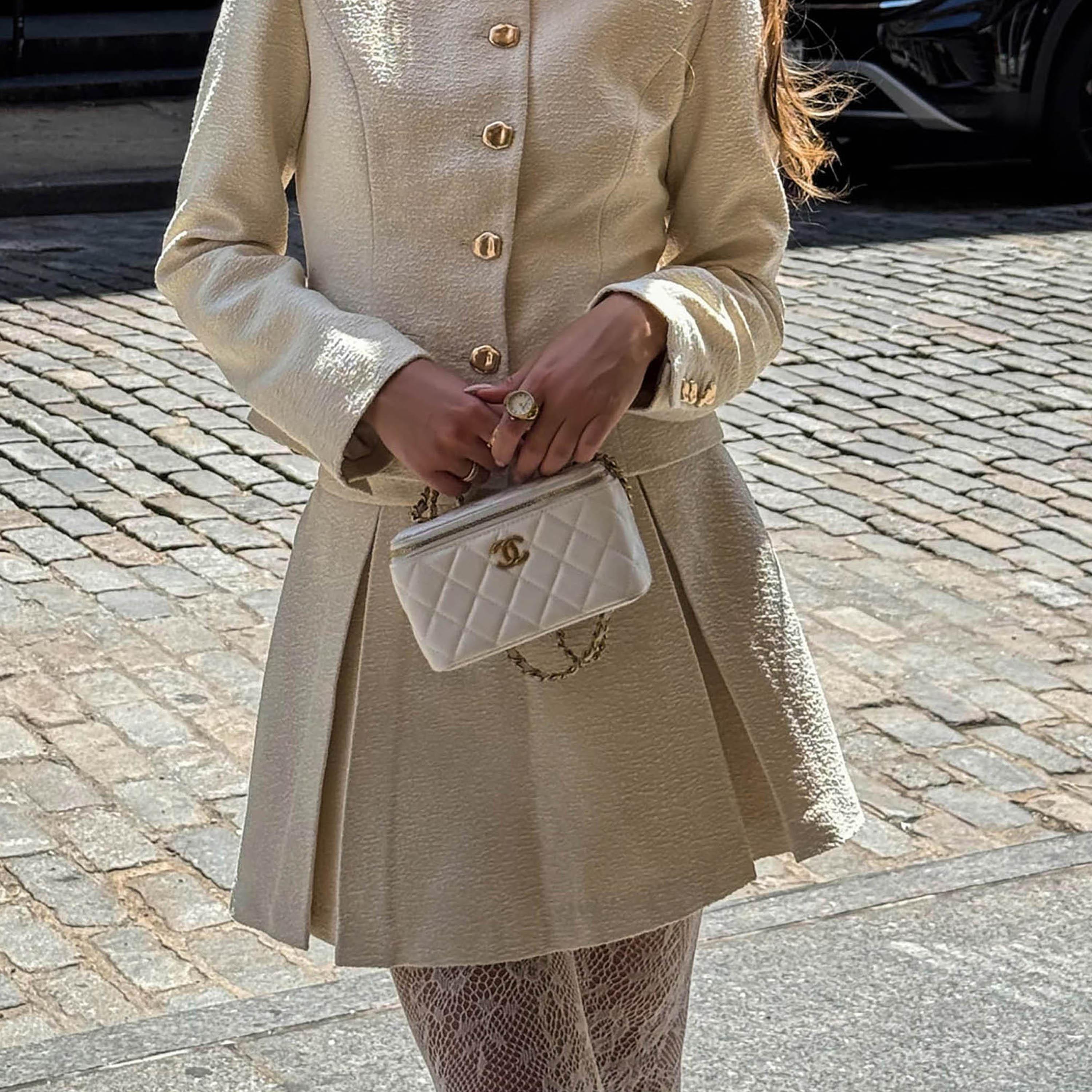 تنورة ميني بقصة واسعة (A-Line) مكسرة للنساء من ليتشي-women-clothing-bottoms-skirts-image-1