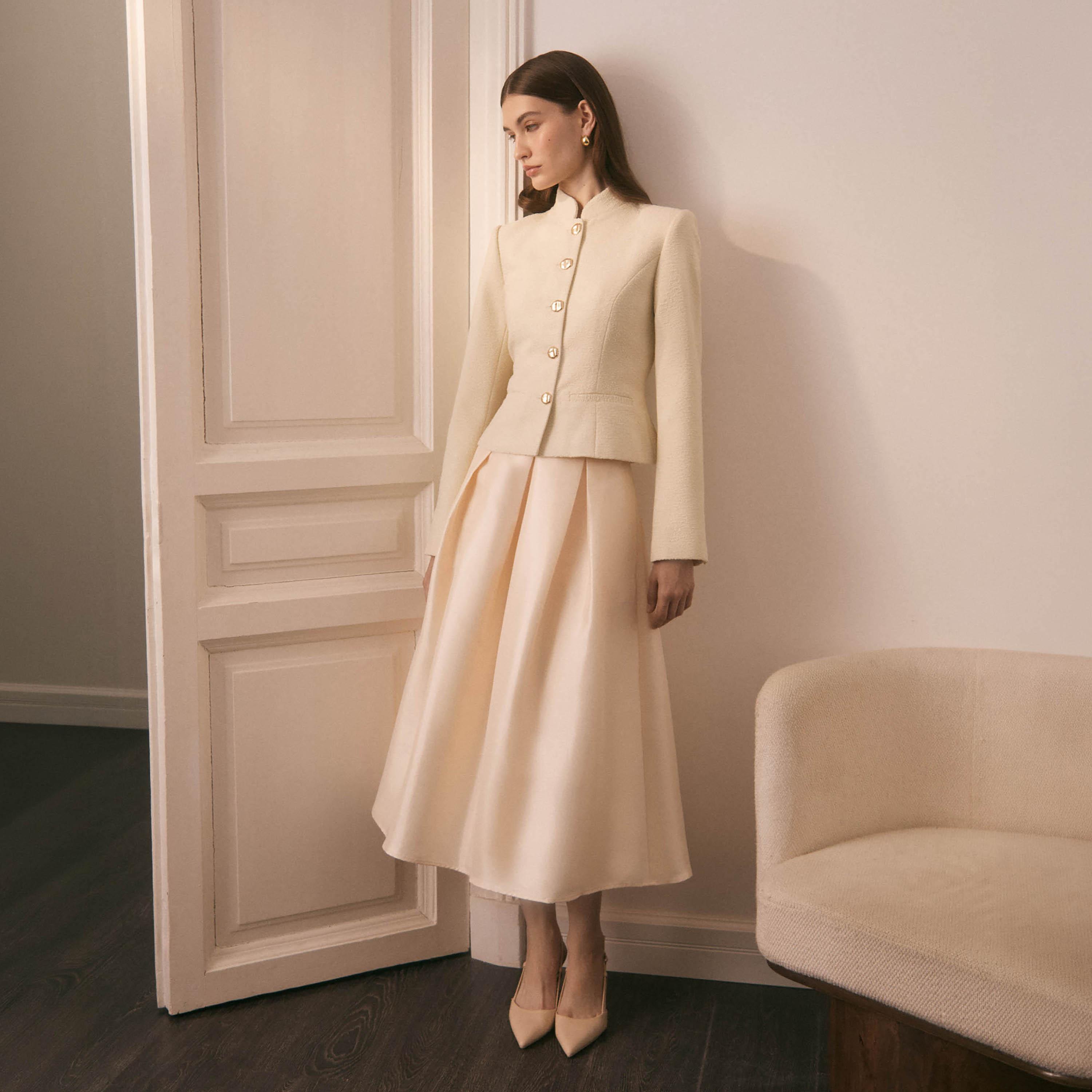 تنورة ميدي بقصة واسعة (A-Line) مكسرة للنساء باللون الكريمي من ليتشي-women-clothing-bottoms-skirts-image-3