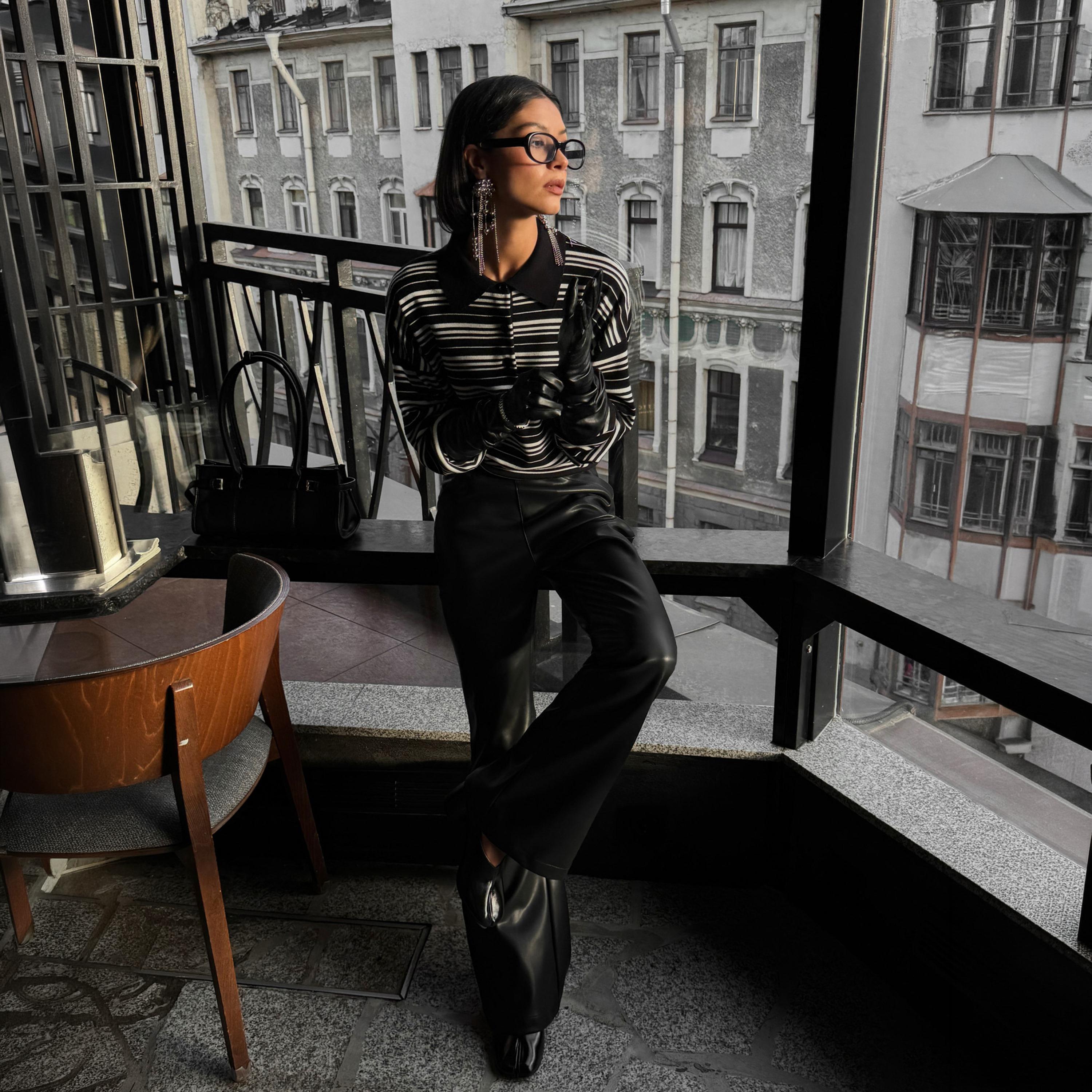 بنطلون واسع (فلير) أسود للنساء من ليتشي-women-clothing-bottoms-trousers-image-2