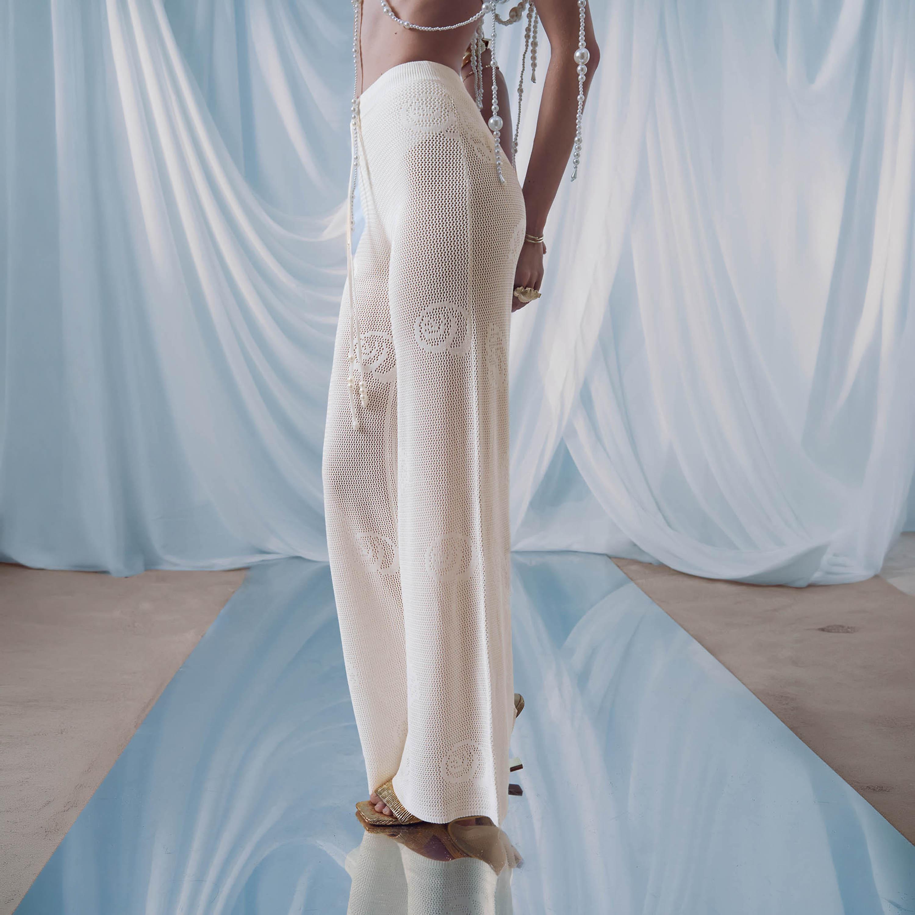 بنطلون واسع (فلير) أبيض للنساء من ليتشي-women-clothing-bottoms-trousers-image-4