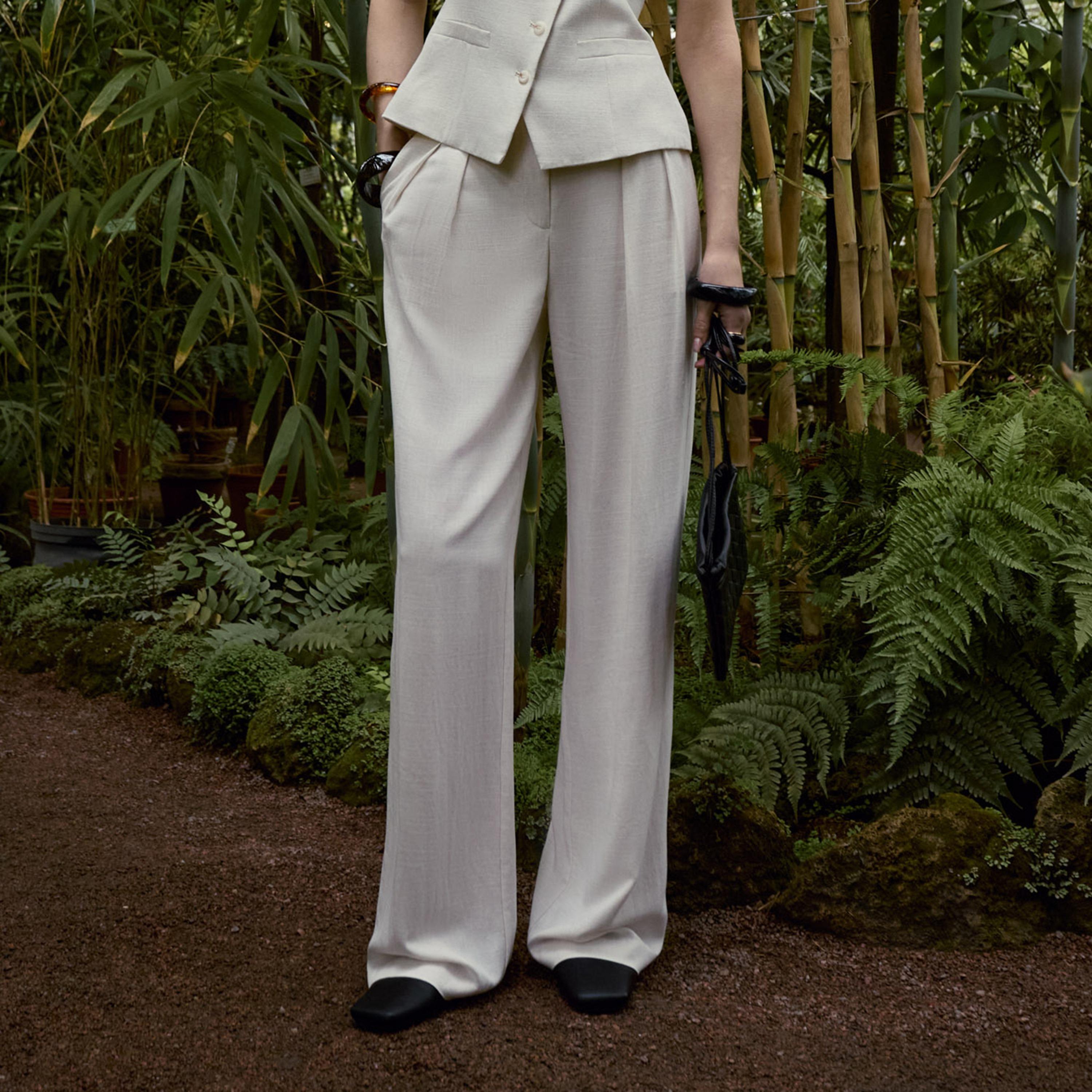 بنطلون كتان مستقيم كريمي للنساء من ليتشي-women-clothing-bottoms-trousers-image-1