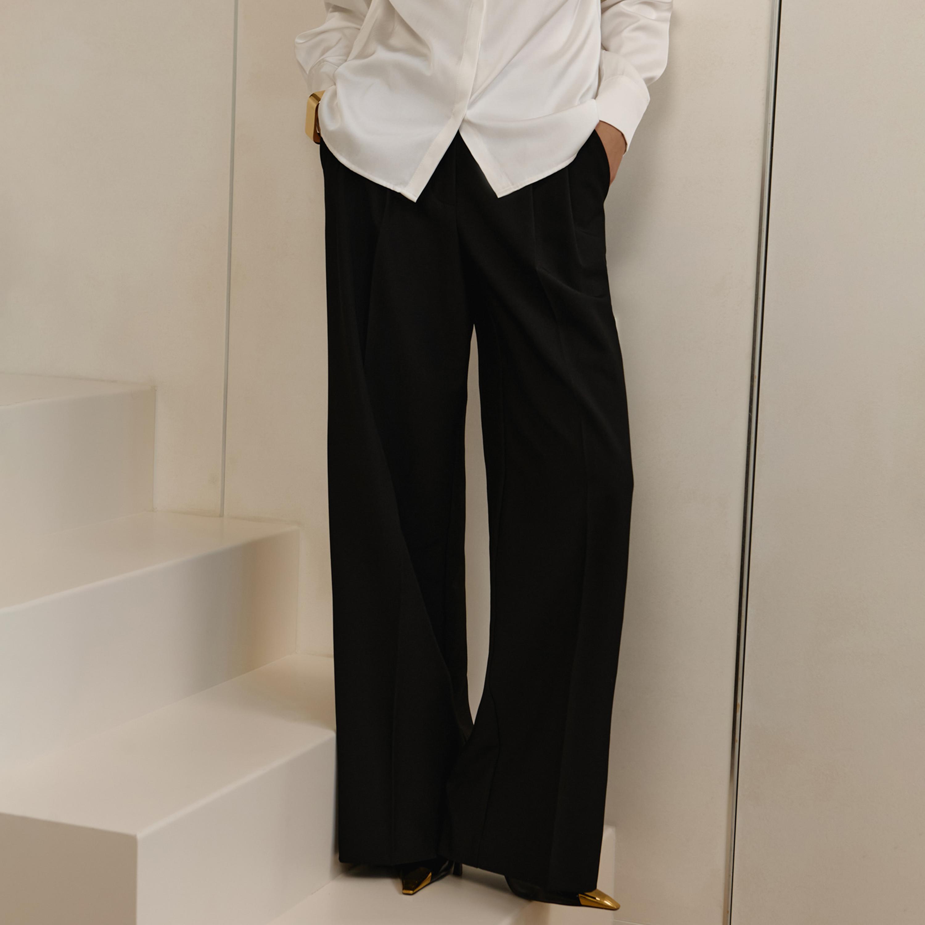 بنطلون مستقيم أسود للنساء من ليتشي-women-clothing-bottoms-trousers-image-1