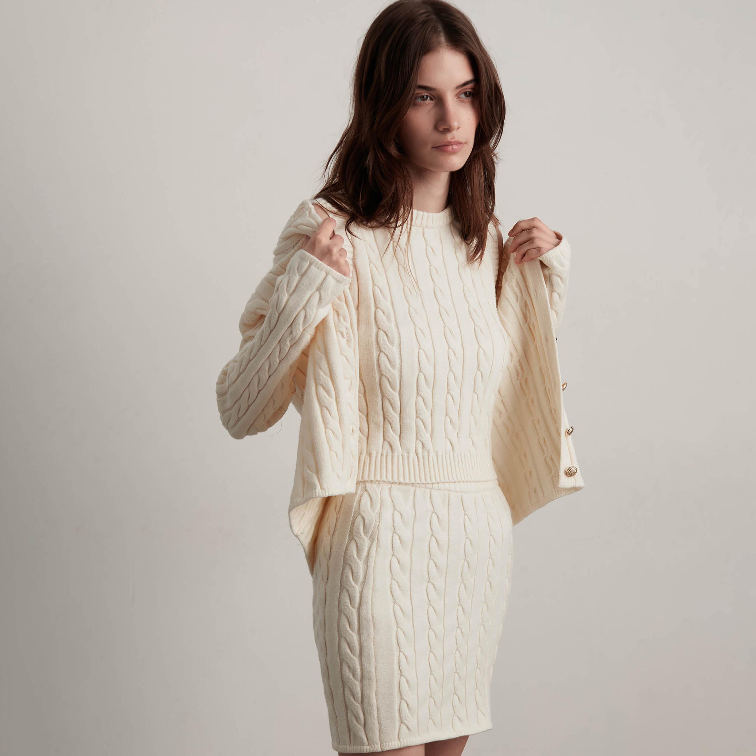 صديري سويتر حريمي بتريكو الضفيرة باللون الكريمه من ليتشي-women-winterwear-cardigansandjumpers-jumpers-image-1
