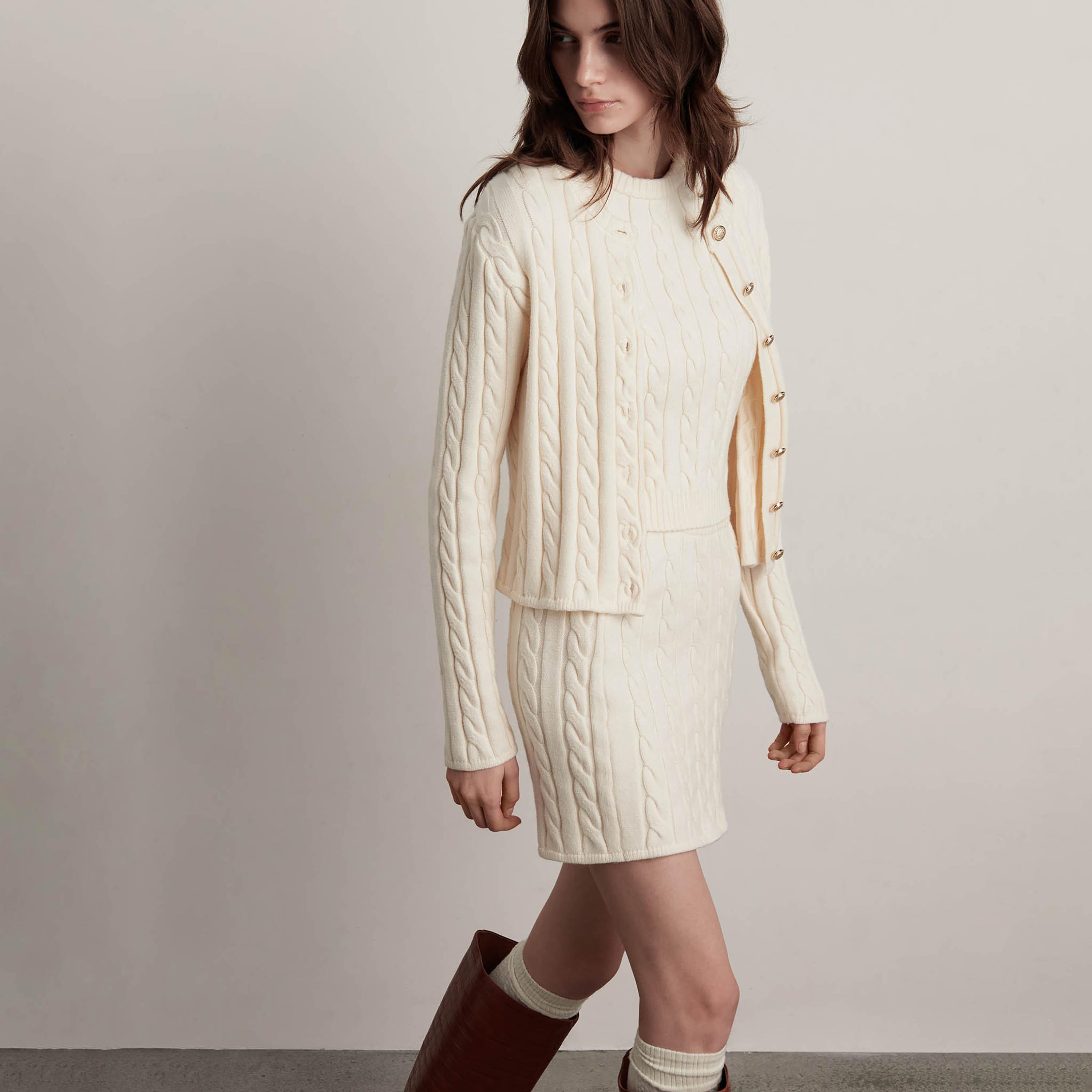 صديري سويتر حريمي بتريكو الضفيرة باللون الكريمه من ليتشي-women-winterwear-cardigansandjumpers-jumpers-image-3