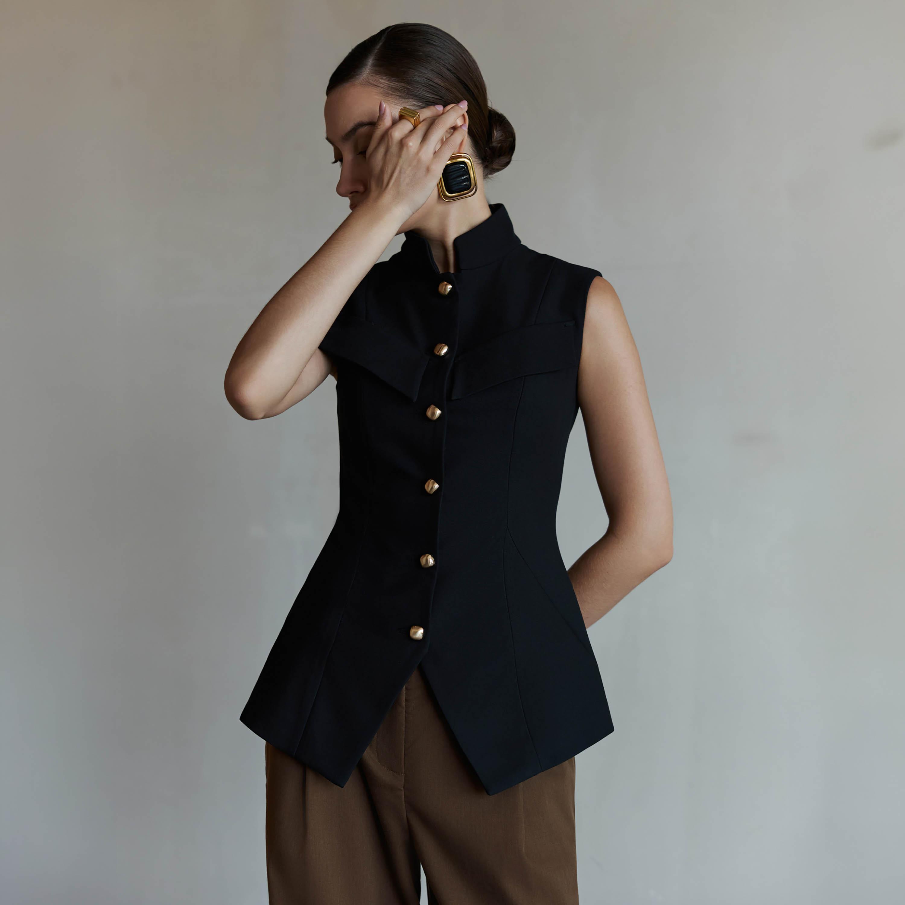 جيليه (فيست) نسائي بياقة ماندارين باللون الأسود من ليتشي-women-winterwear-coatsandjackets-waistcoats-image-3