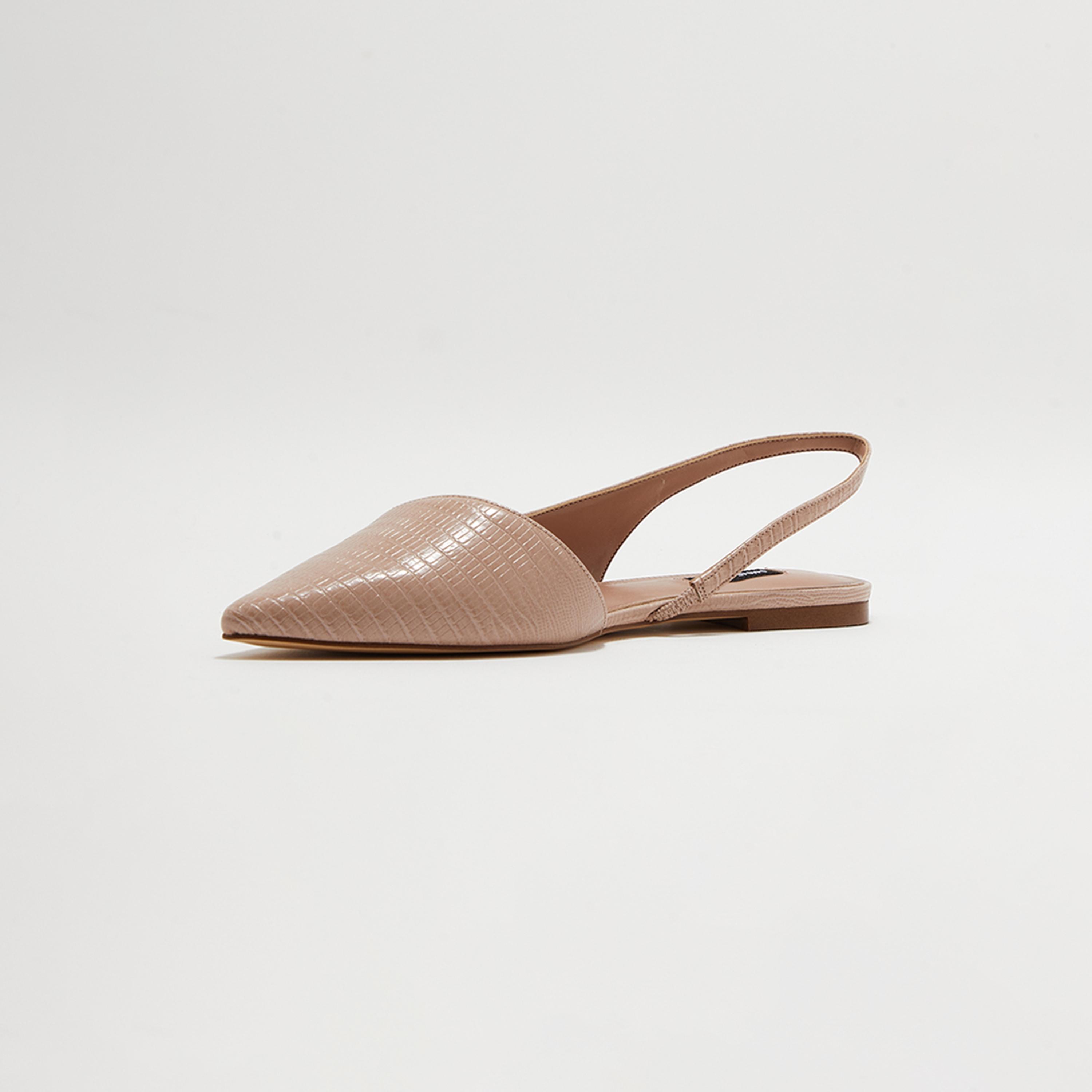 صندل مسطح نسائي ومزخرف من ناين ويست بمقدمة مدببة | wnBEADS3-FW23-women-shoes-sandals-flats-image-7
