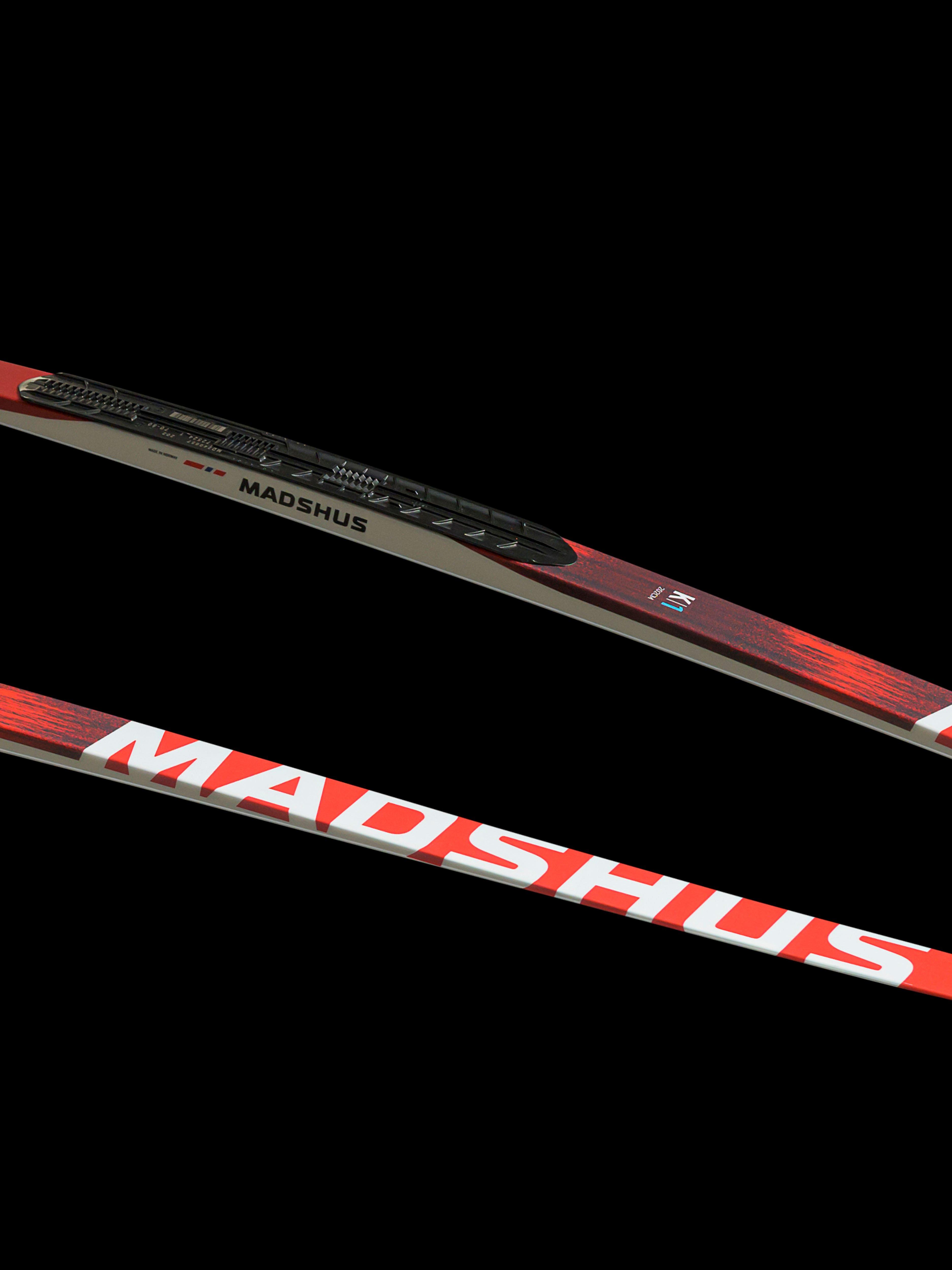 MADSHUSクラシカルレッドライン、１８５センチ Madshus Redline Classic K1 Skis 2025 | Madshus Skis