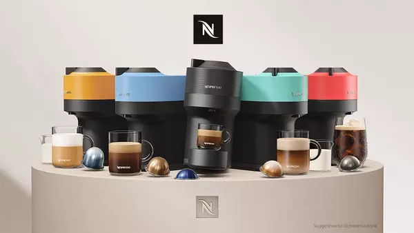 Machine à café Nespresso Inissia, rouge, Breville — Boutique de la balayeuse