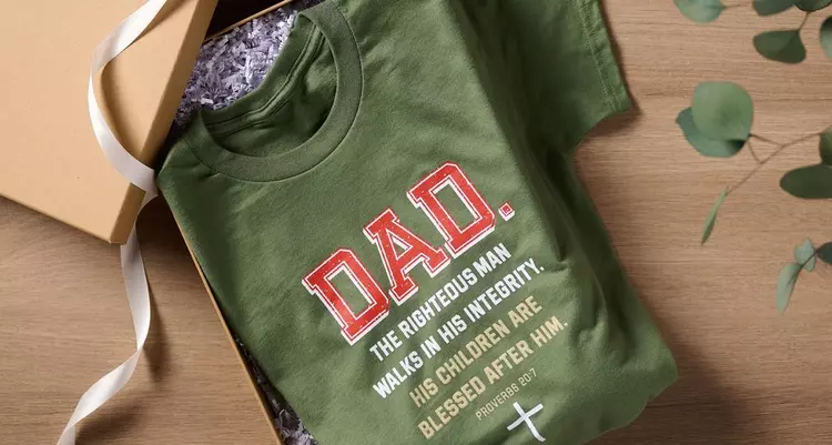 T-Shirts & Tops
