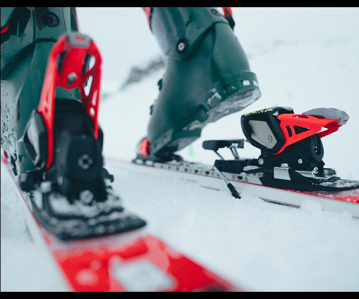 marker ビンディング comp20モデル 赤/黒/銀　2mmプレート付 marker ビンディング comp20モデル 赤/黒/銀 2mmプレート付