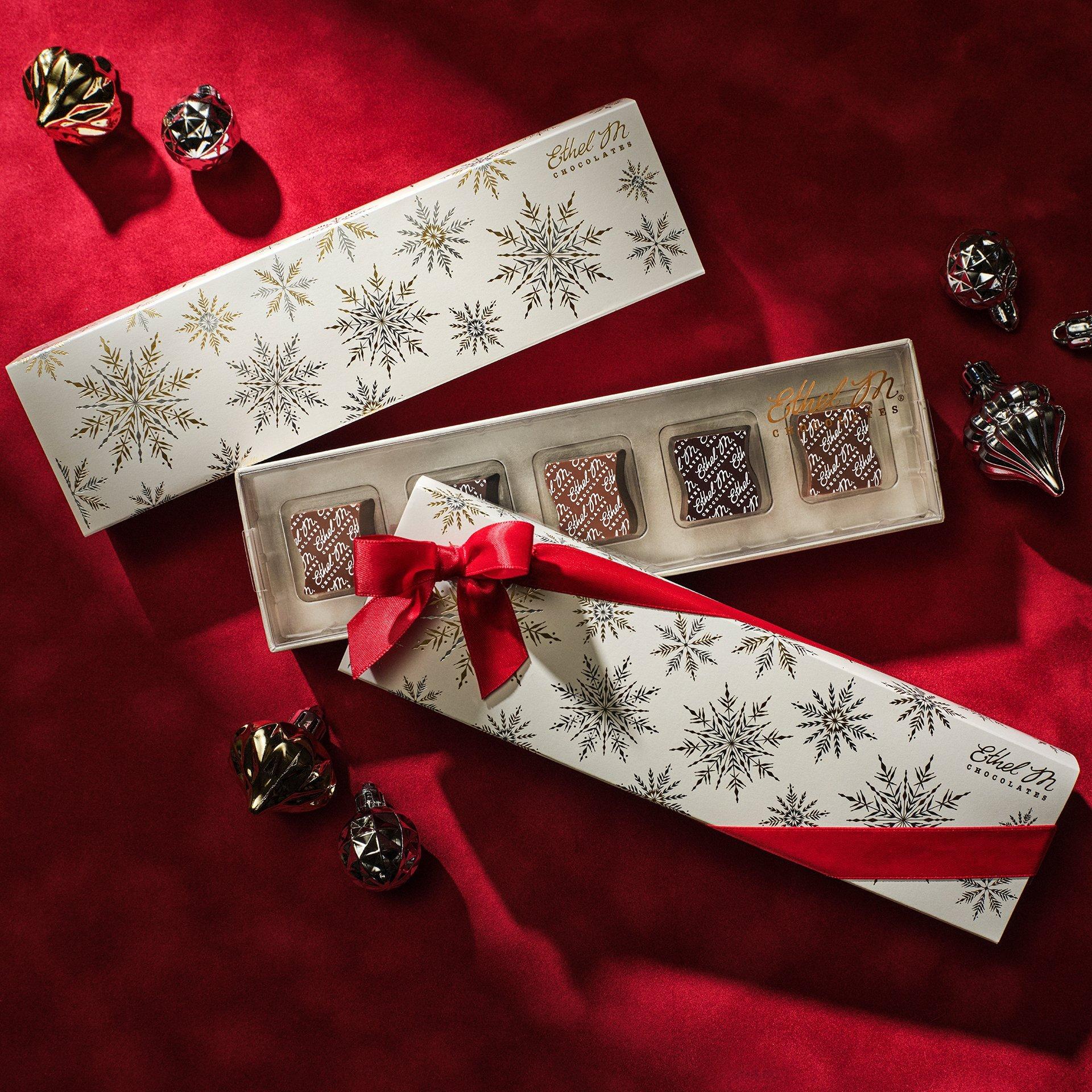 Link to Hanukkah Gifts Listing Page