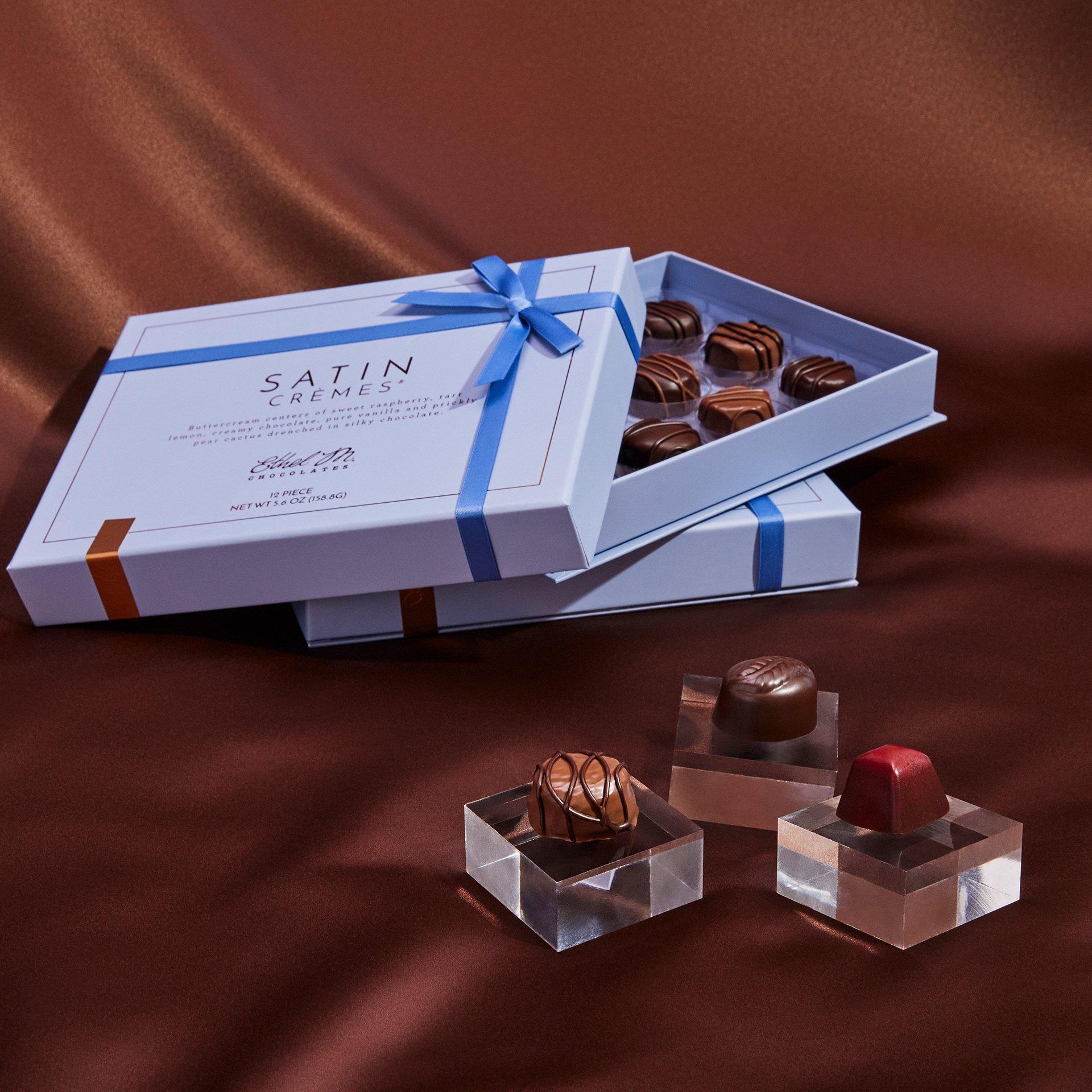 Satin Crèmes Collection 1