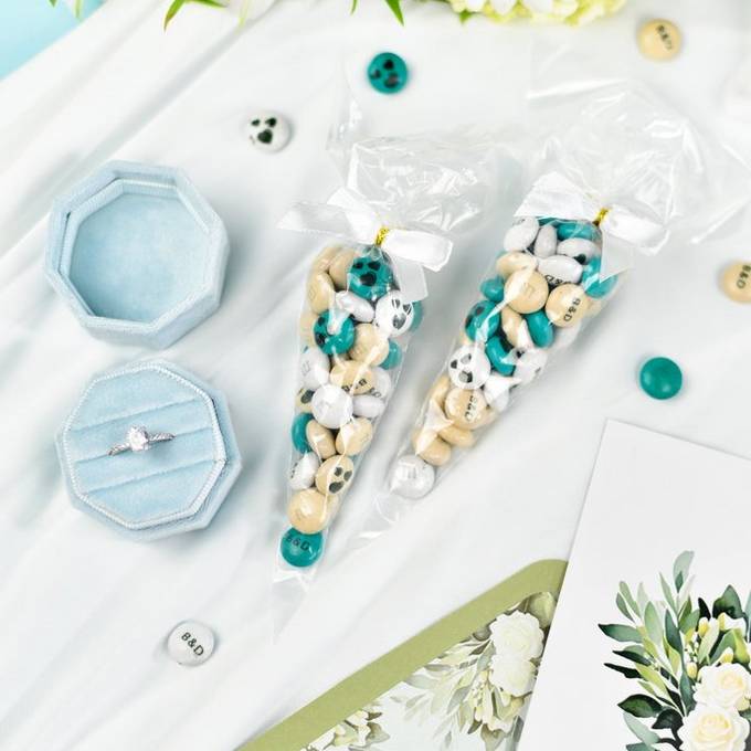 M&M's wedding decoration