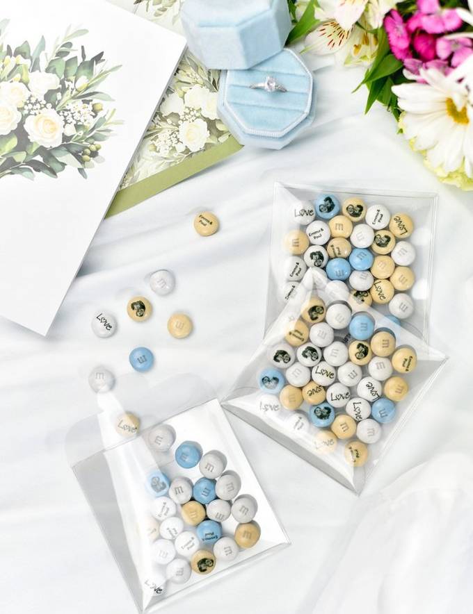kleine zakjes M&M'S® als decoratie voor je bruiloft