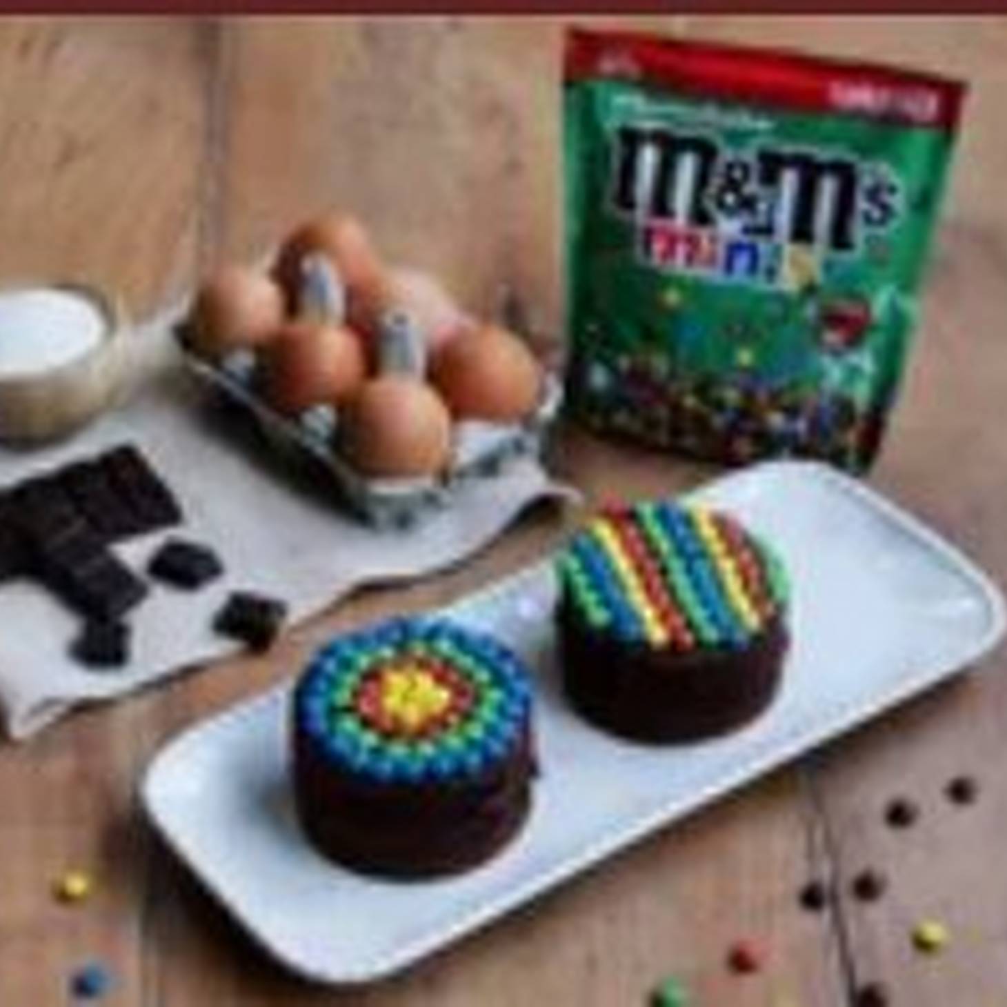 Mini brownies layer cake aux M&M’S Minis