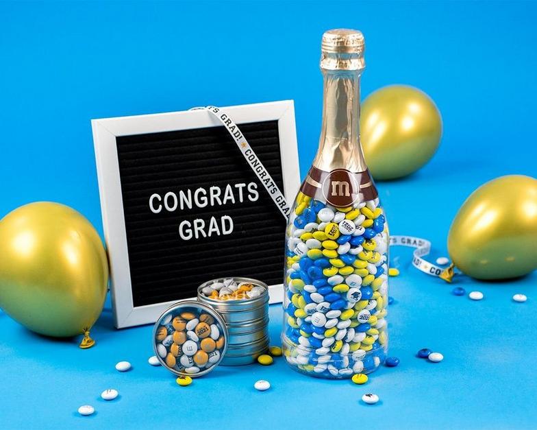 graduation gift set-up with congrats grad sign
