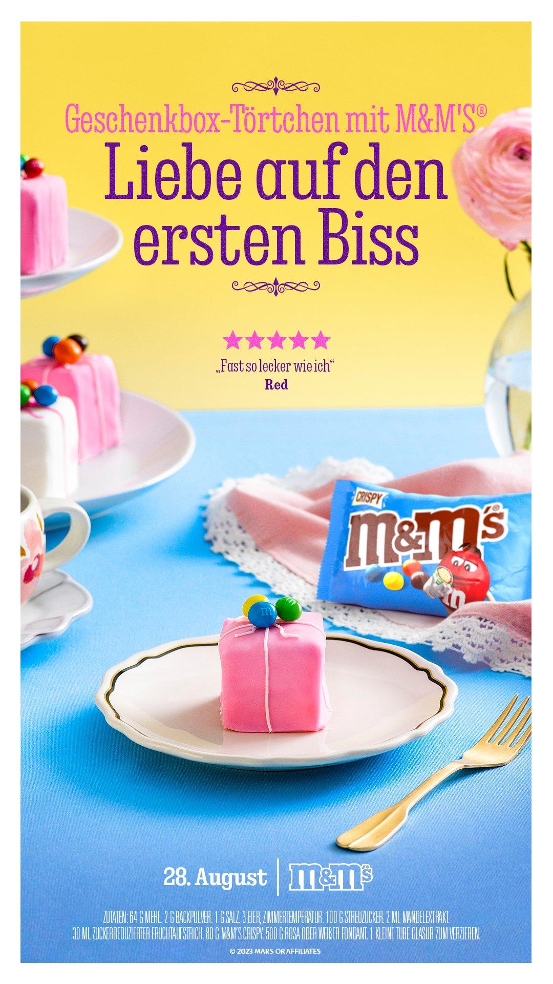 Gift Box Cakes with M&M’S®