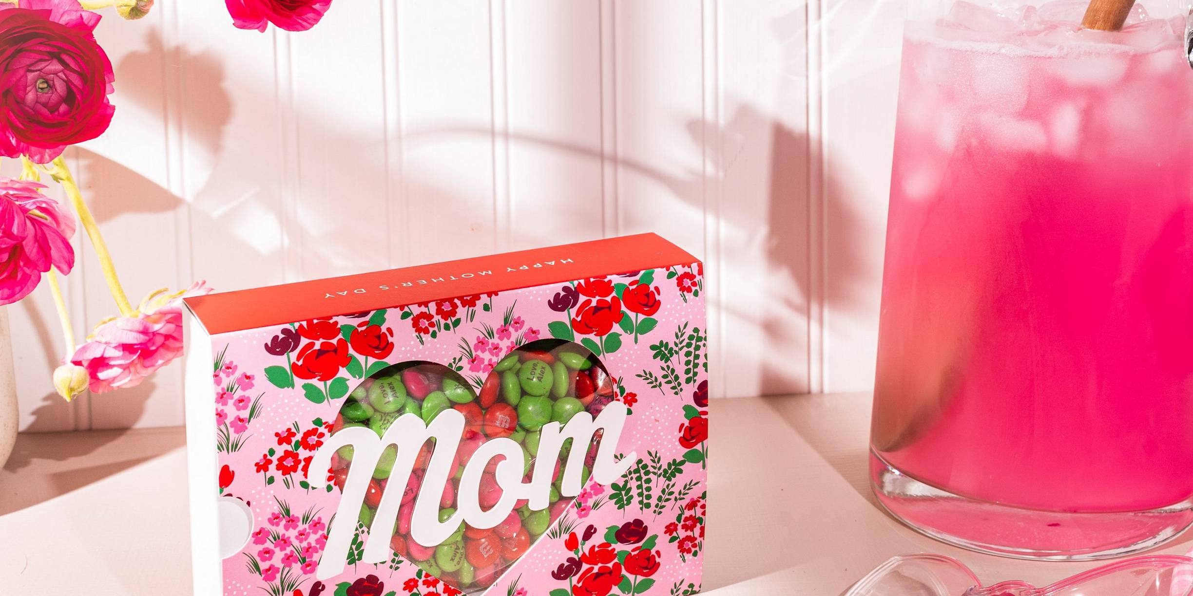 Mom gift box on table