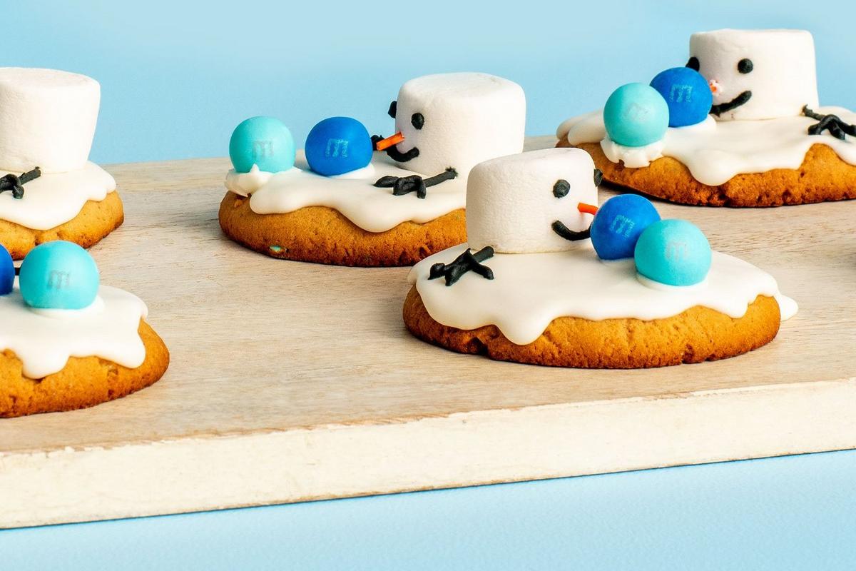 melted snowmen cookies on a plate