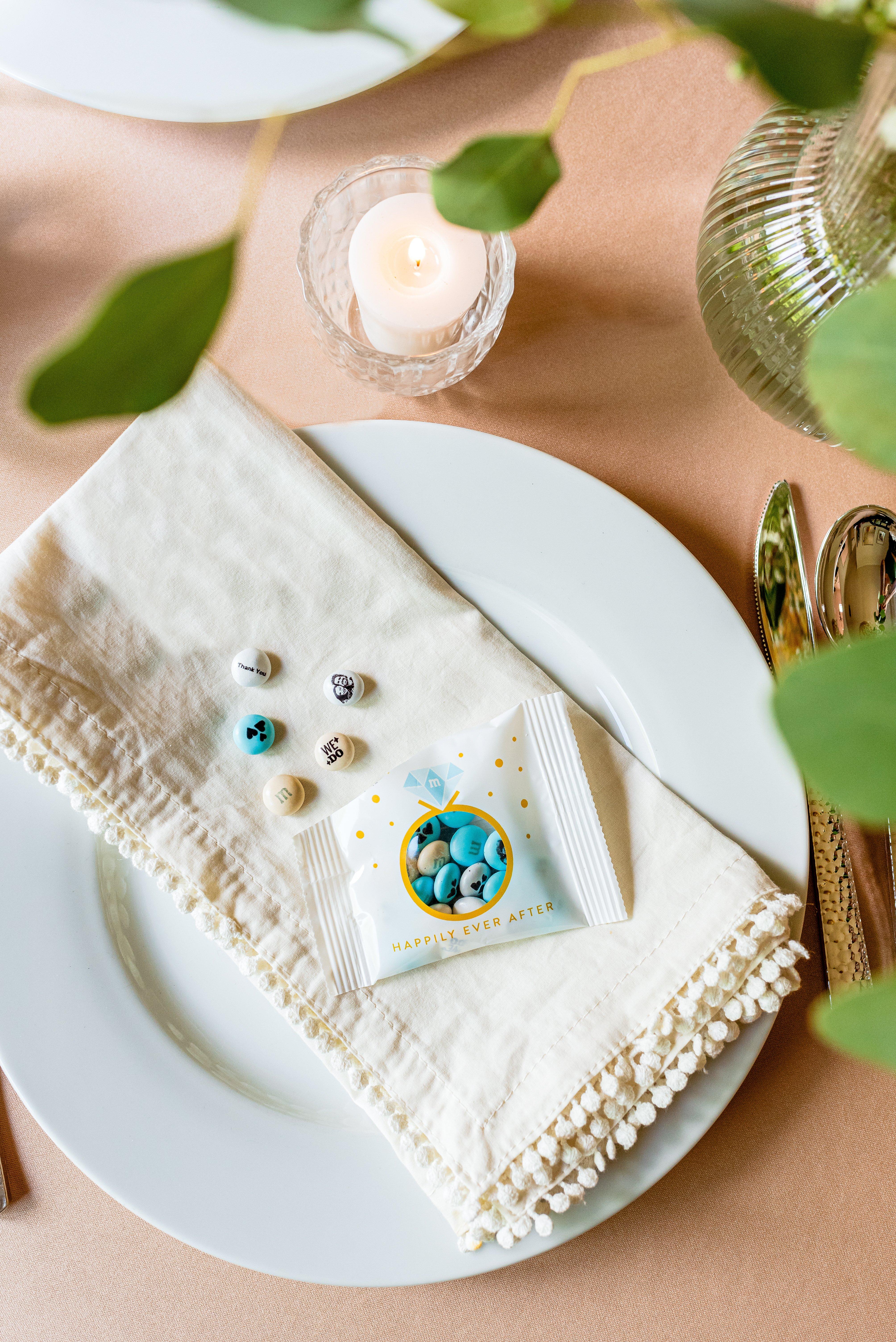 personalized wedding m&m's on place setting