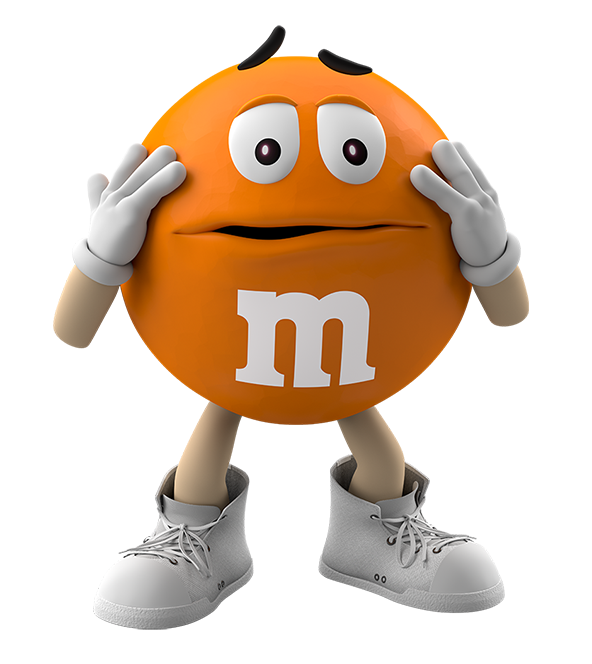 Orange se lleva las manos a la cara mostrando preocupación.