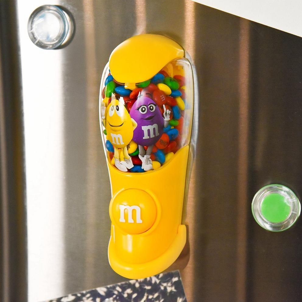 3-in-1 candy dispenser 2