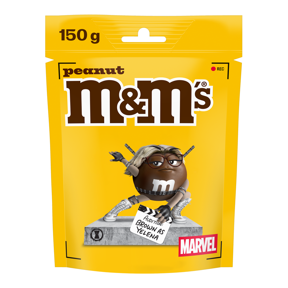 Torba M&M'S peanut cukierków czekoladowych, 150g, z postacią w stroju superbohaterki i logo MARVEL.