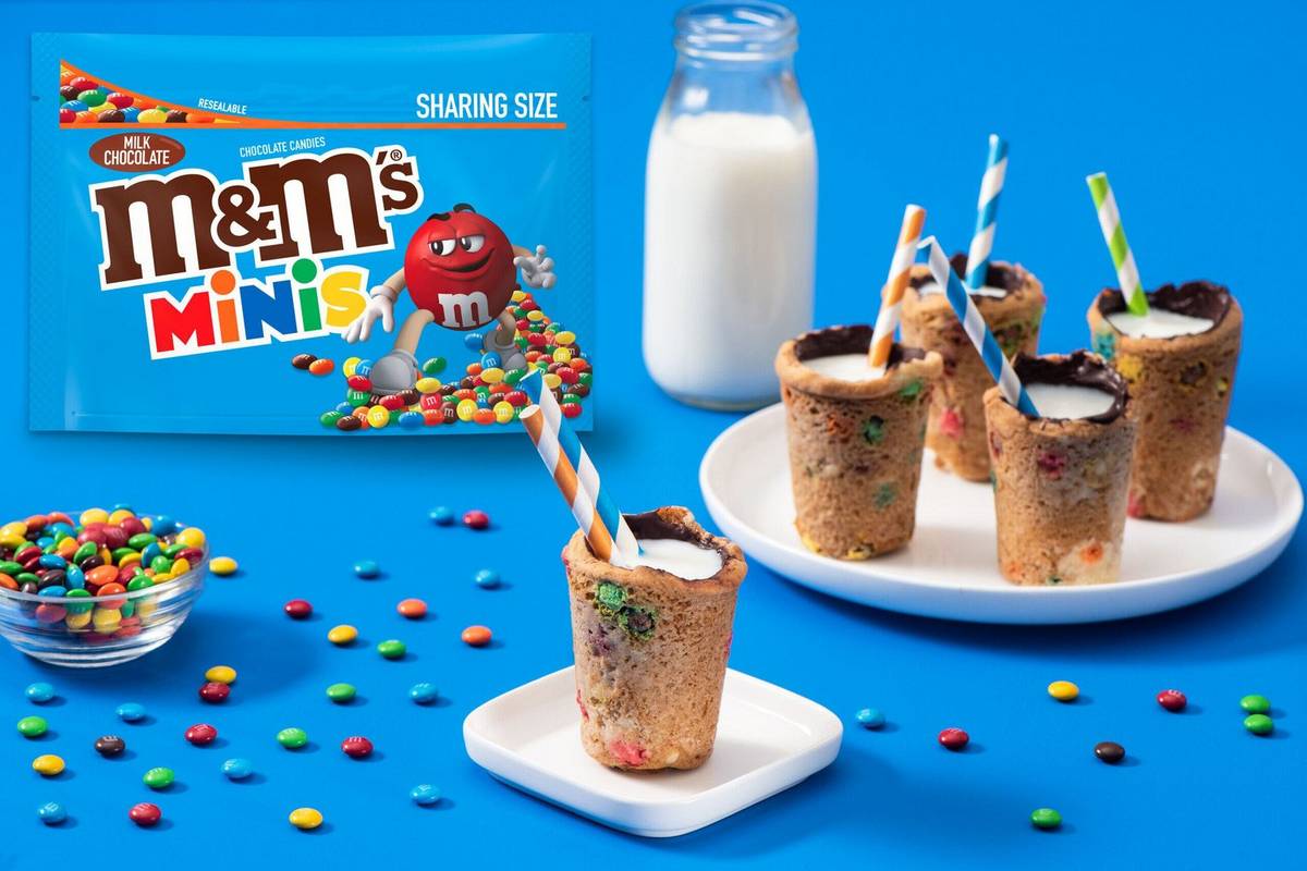 M&M’S Milk and Cookie Cups