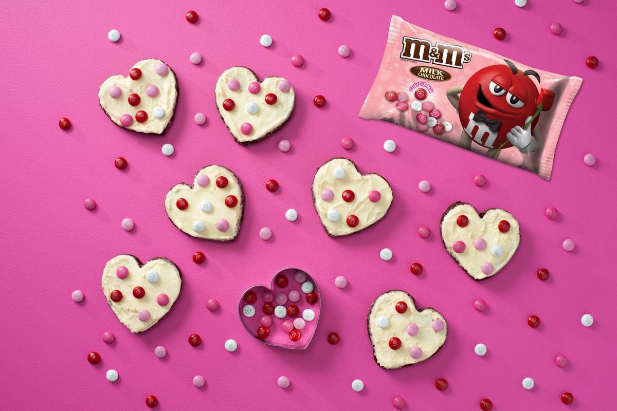 M&M’s Red Velvet Brownies