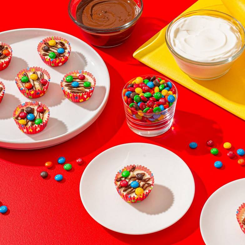 M&M's Peanut Butter Minis and Banana Frozen Yogurt Cups