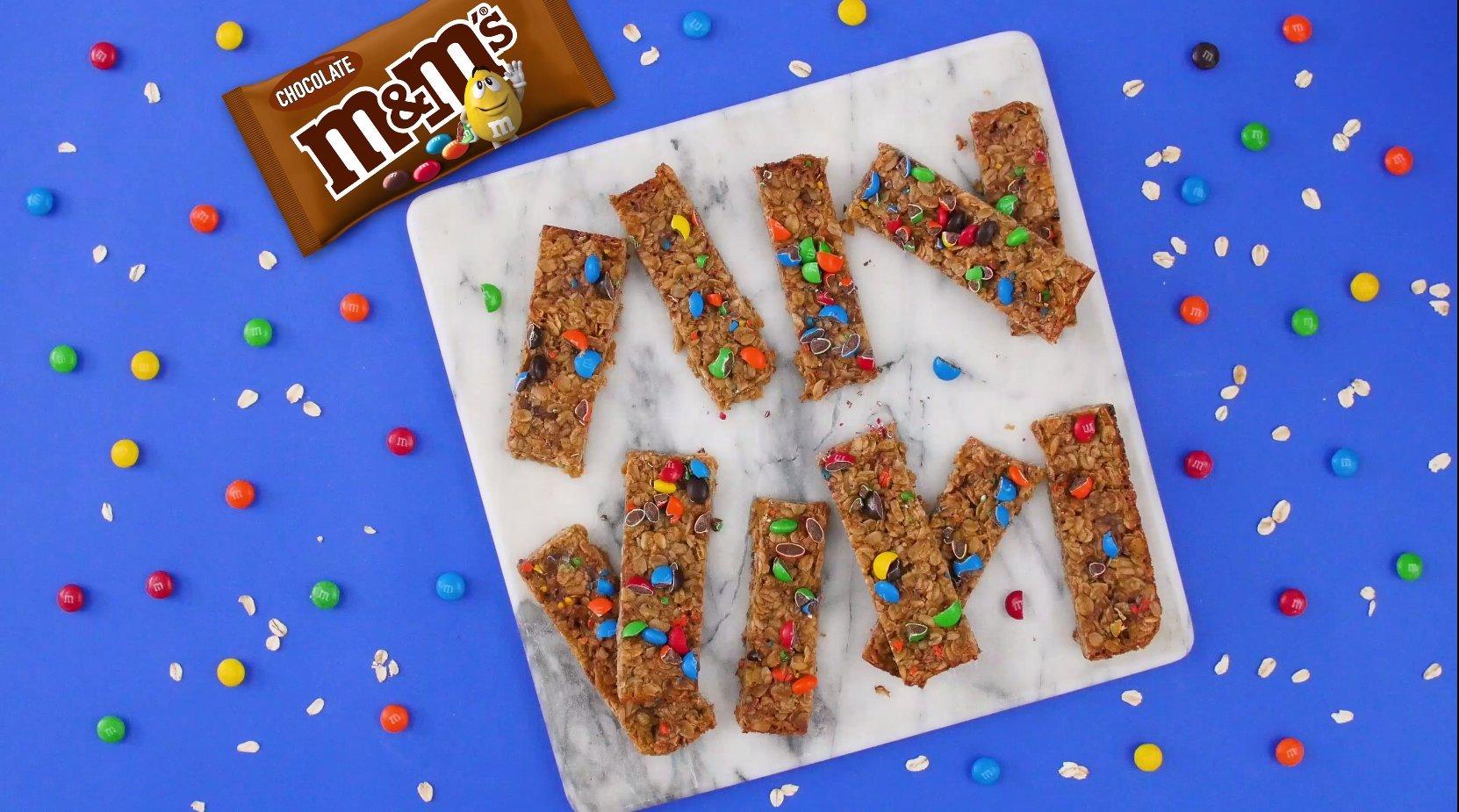 Baked M&M'S Granola Bars
