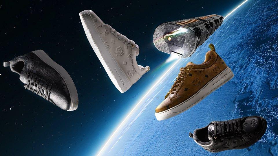 【美品】【付属品完備】【即日発送】MCM ロゴプリント ブラウンレザー 名刺入れ 083782_1.jpg