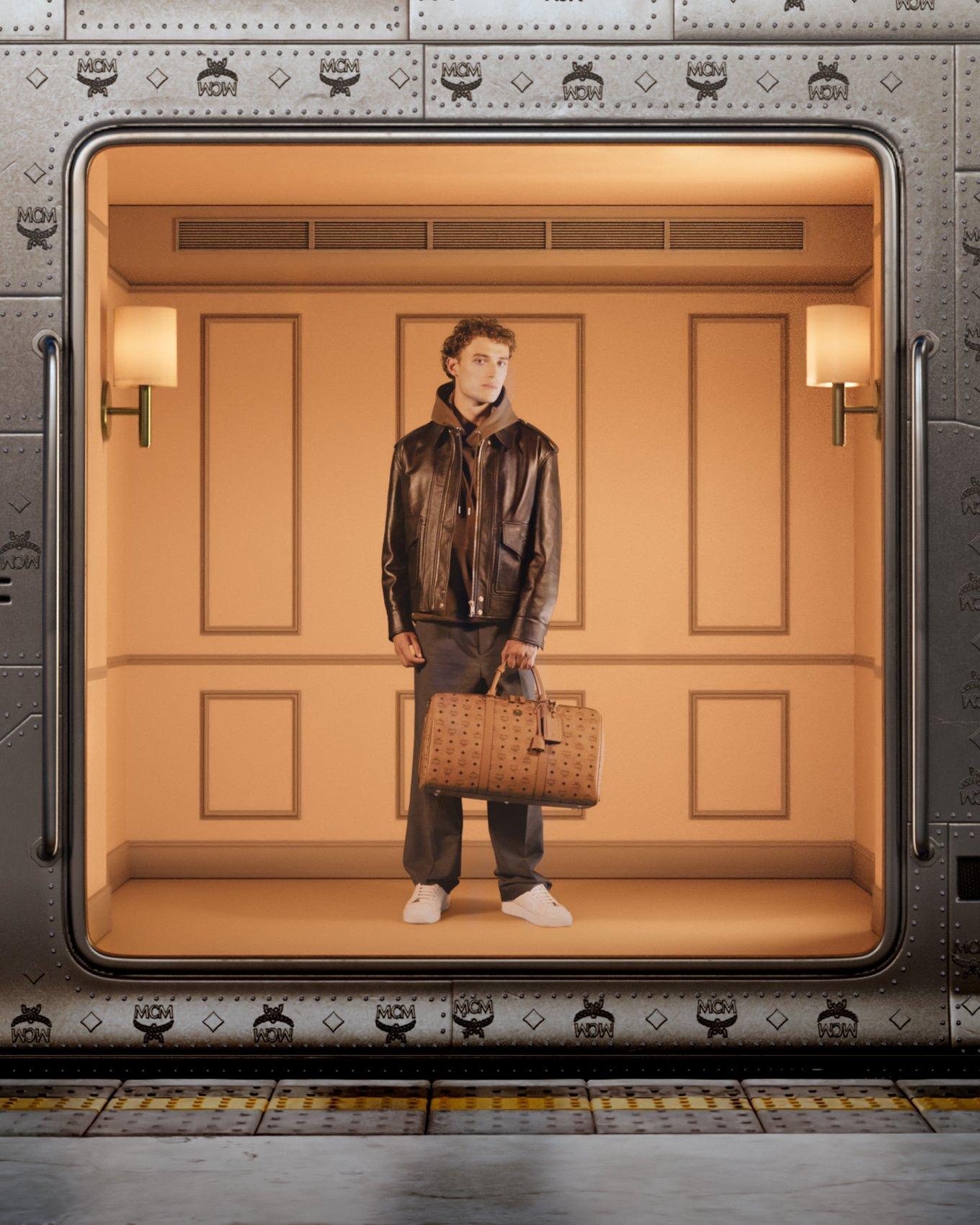 MCM JP Official Online Store | A tribute to bold luxury travel
