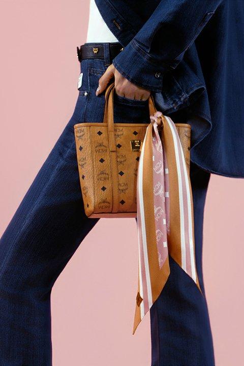 レディース スカーフ＆マフラー｜MCM(エムシーエム)