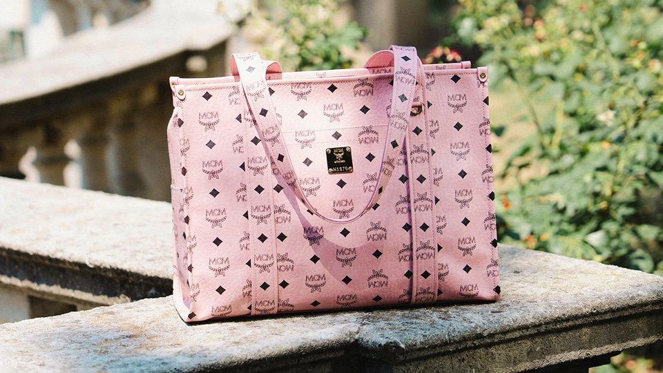 Shop Totes & Shoppers