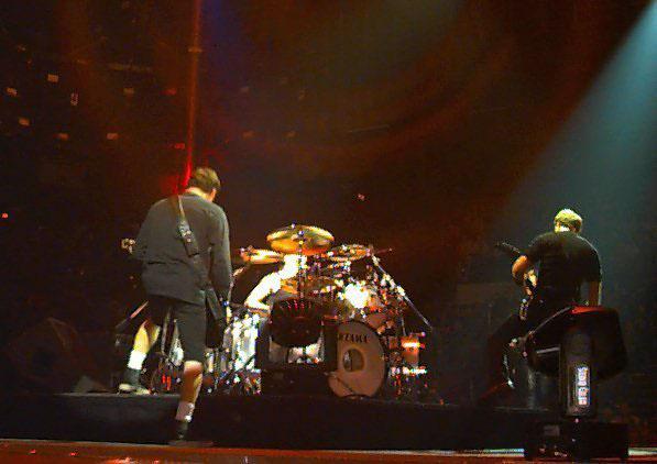 Photo gallery from the gig in Kiel, Germany shot on September 12, 1996