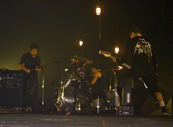 Photo gallery from the gig in San Sebastian, Spain shot on September 18, 1996
