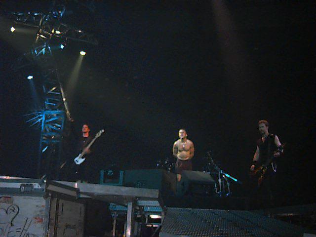 Photo gallery from the gig in Turin, Italy shot on September 29, 1996