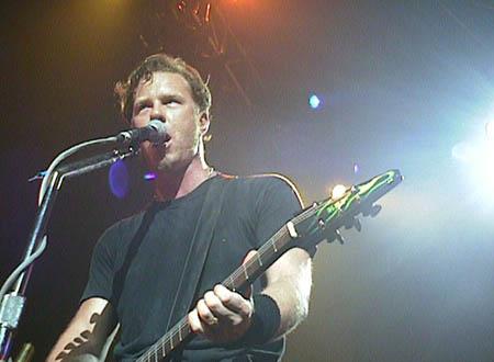 Photo gallery from the gig in Sydney, Australia shot on April 4, 1998